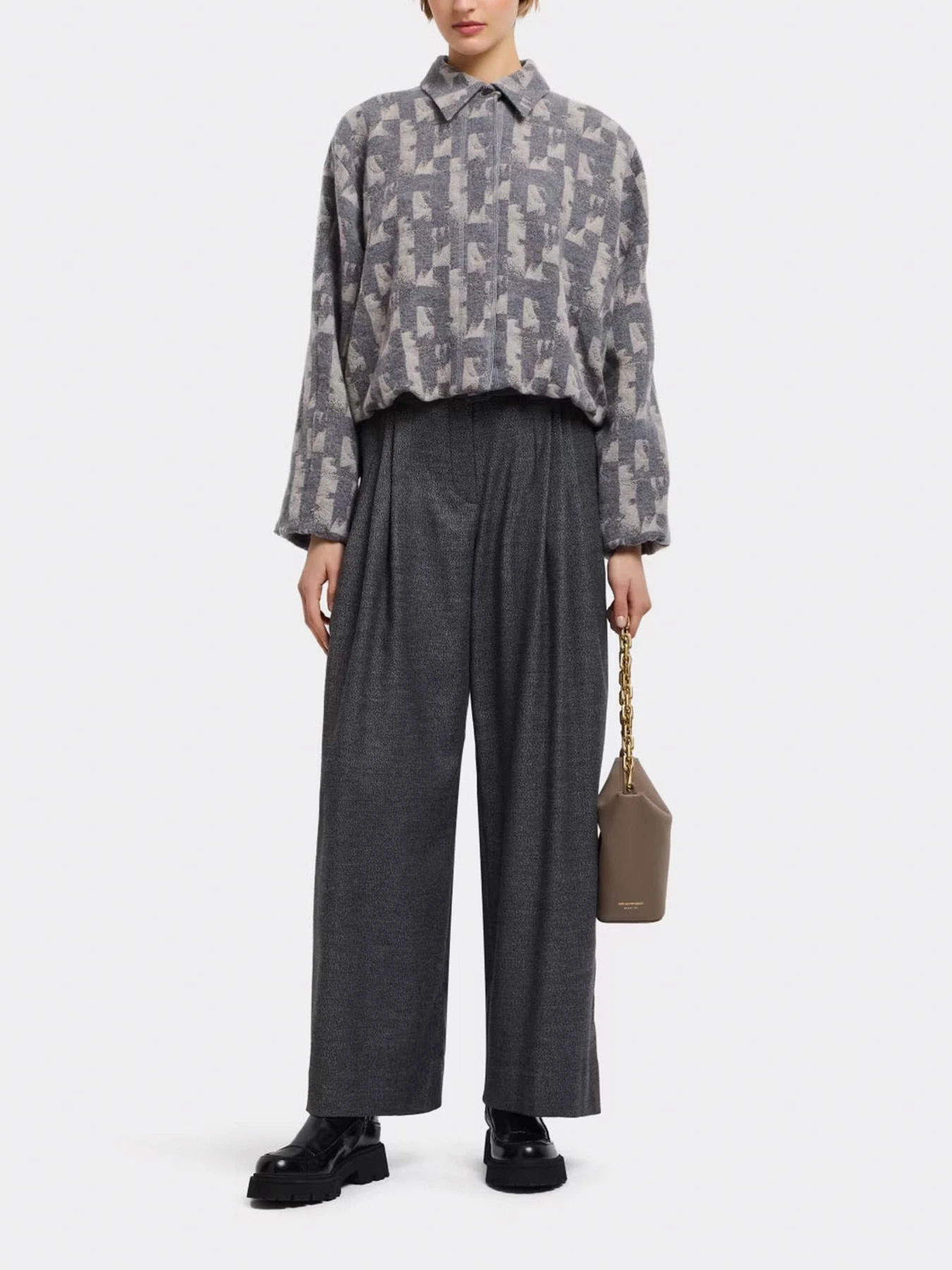 Куртки и дубленки Emporio Armani модель EW002618-TE16962-F8026 Фото