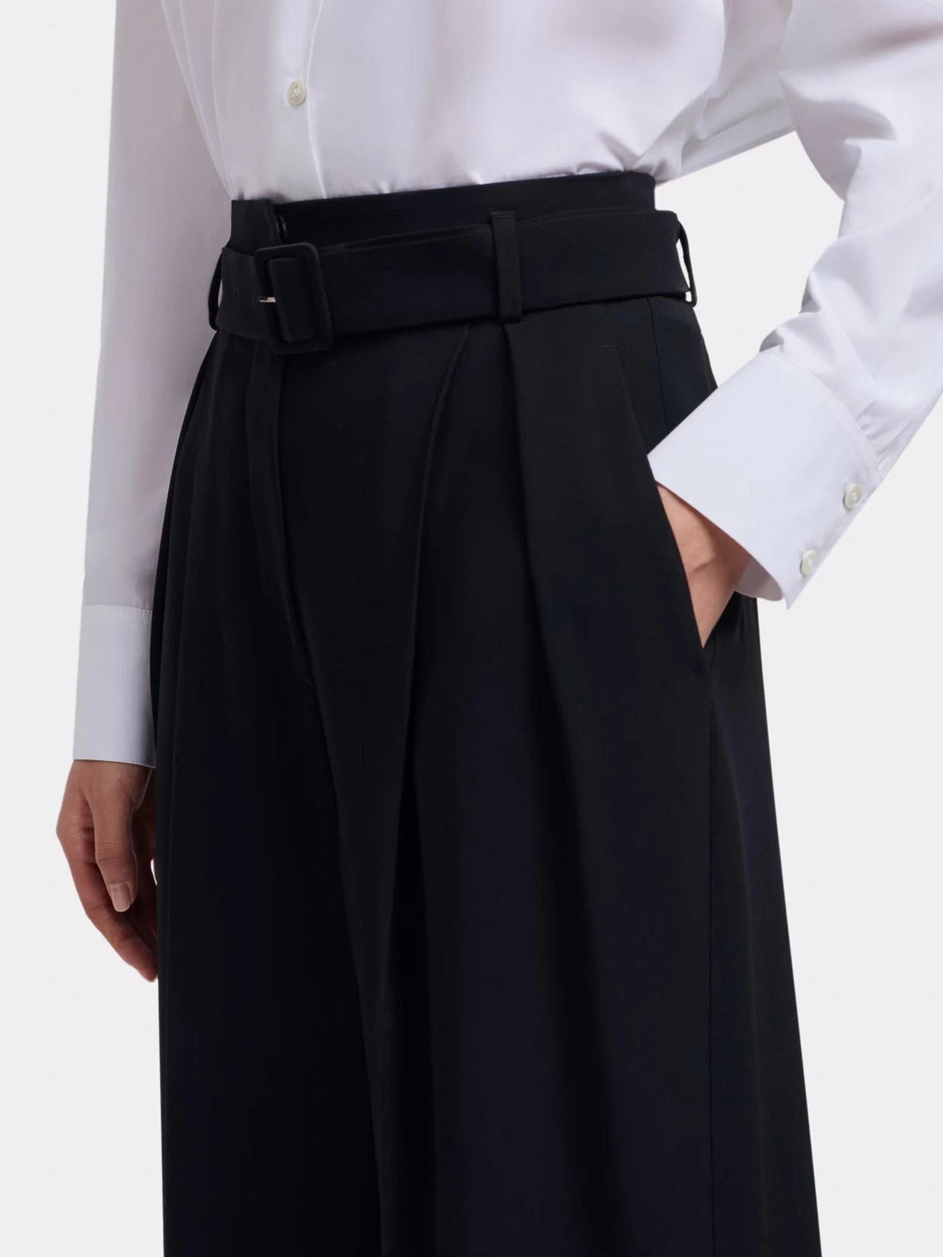 Штани Emporio Armani модель EW002637-TE10419-UC001 Штани Emporio Armani модель EW002637-TE10419-UC001 Фото