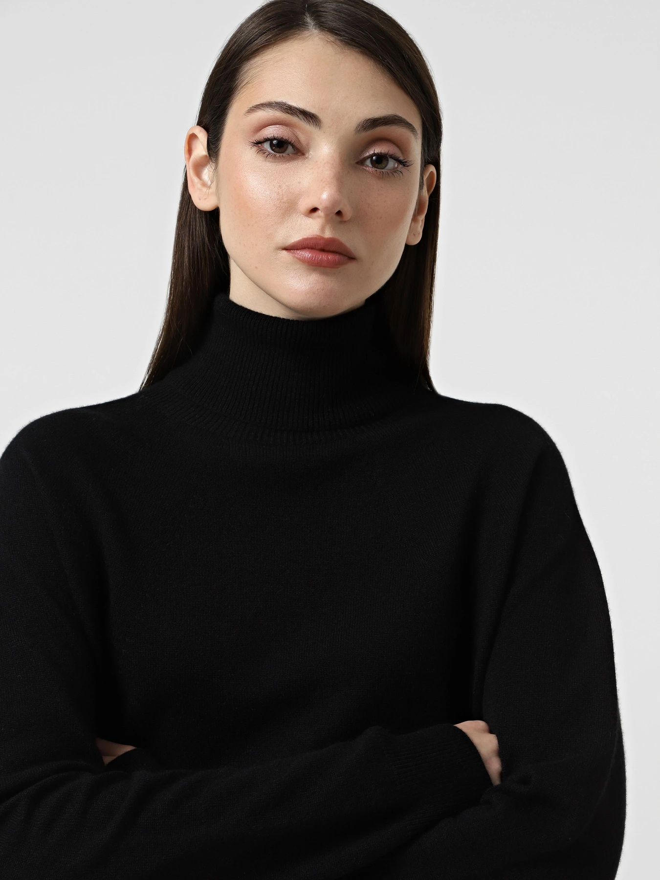 Свитры и кардиганы Emporio Armani модель EW002560-AF18628-UC001 Свитры и кардиганы Emporio Armani модель EW002560-AF18628-UC001 Фото