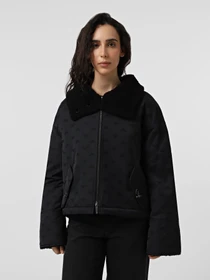 Куртки та дублянки Emporio Armani модель EW001392-AF14362-UC001 Фото