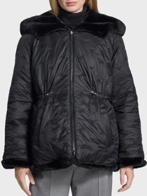 Куртки и дубленки Emporio Armani модель EW001467-AF14618-UC001 Фото