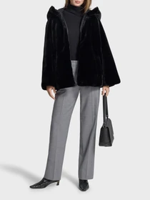 Куртки и дубленки Emporio Armani модель EW001467-AF14618-UC001 Фото