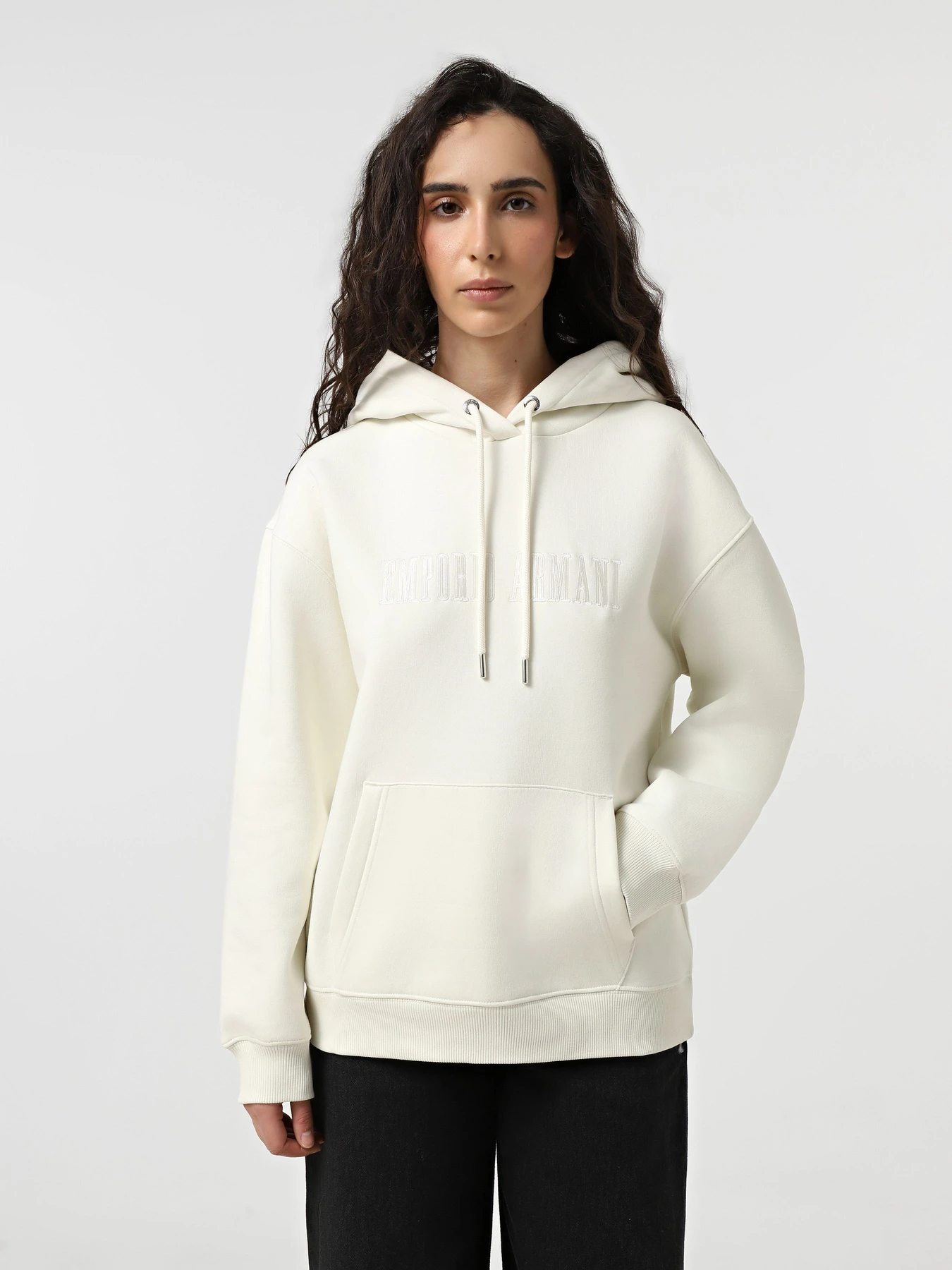 Худи и свитшоты Emporio Armani модель EW002123-AF13996-U1144 Худи и свитшоты Emporio Armani модель EW002123-AF13996-U1144 Фото