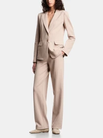 Пиджаки Emporio Armani модель EW003510-AF21146-U6154 Фото