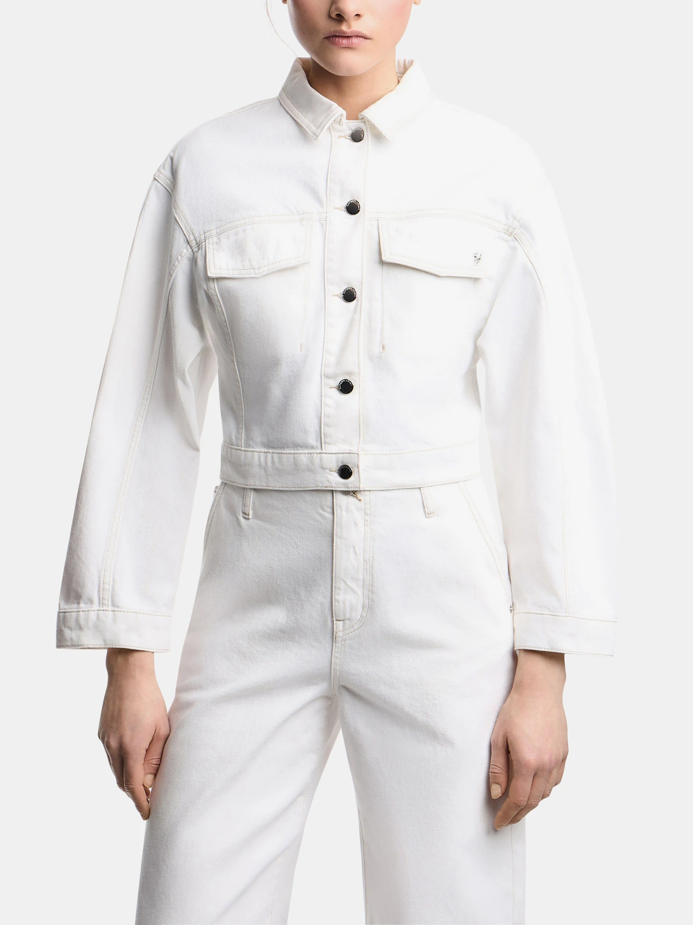 Куртки и дубленки Emporio Armani модель EW003493-AF12426-U0006 Куртки и дубленки Emporio Armani модель EW003493-AF12426-U0006 Фото