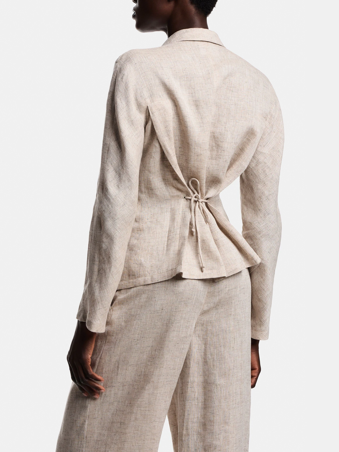 Пиджаки Emporio Armani модель EW003980-TE10381-O1004 Пиджаки Emporio Armani модель EW003980-TE10381-O1004 Фото