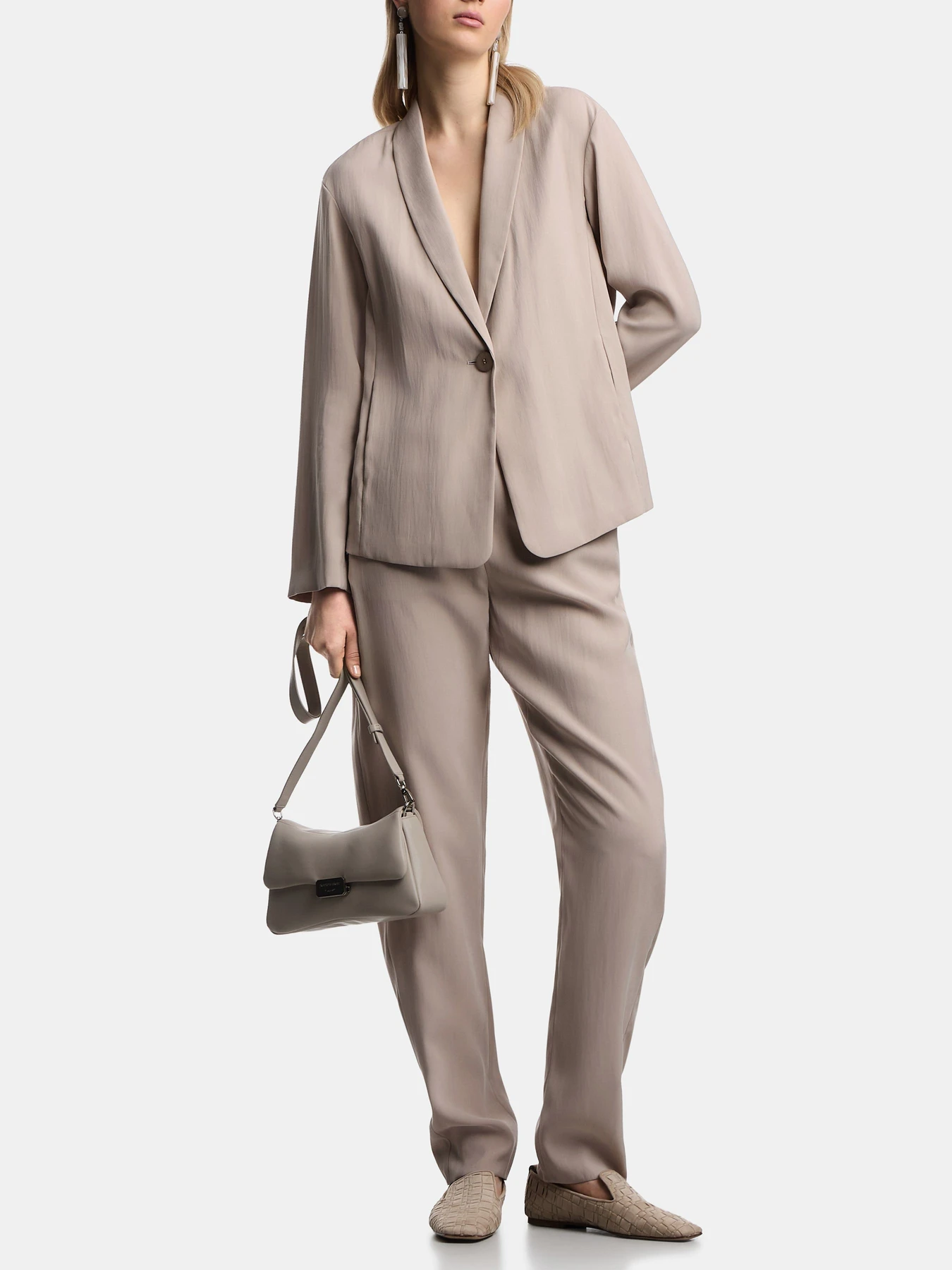 Пиджаки Emporio Armani модель EW003341-AF20502-U6154 Пиджаки Emporio Armani модель EW003341-AF20502-U6154 Фото