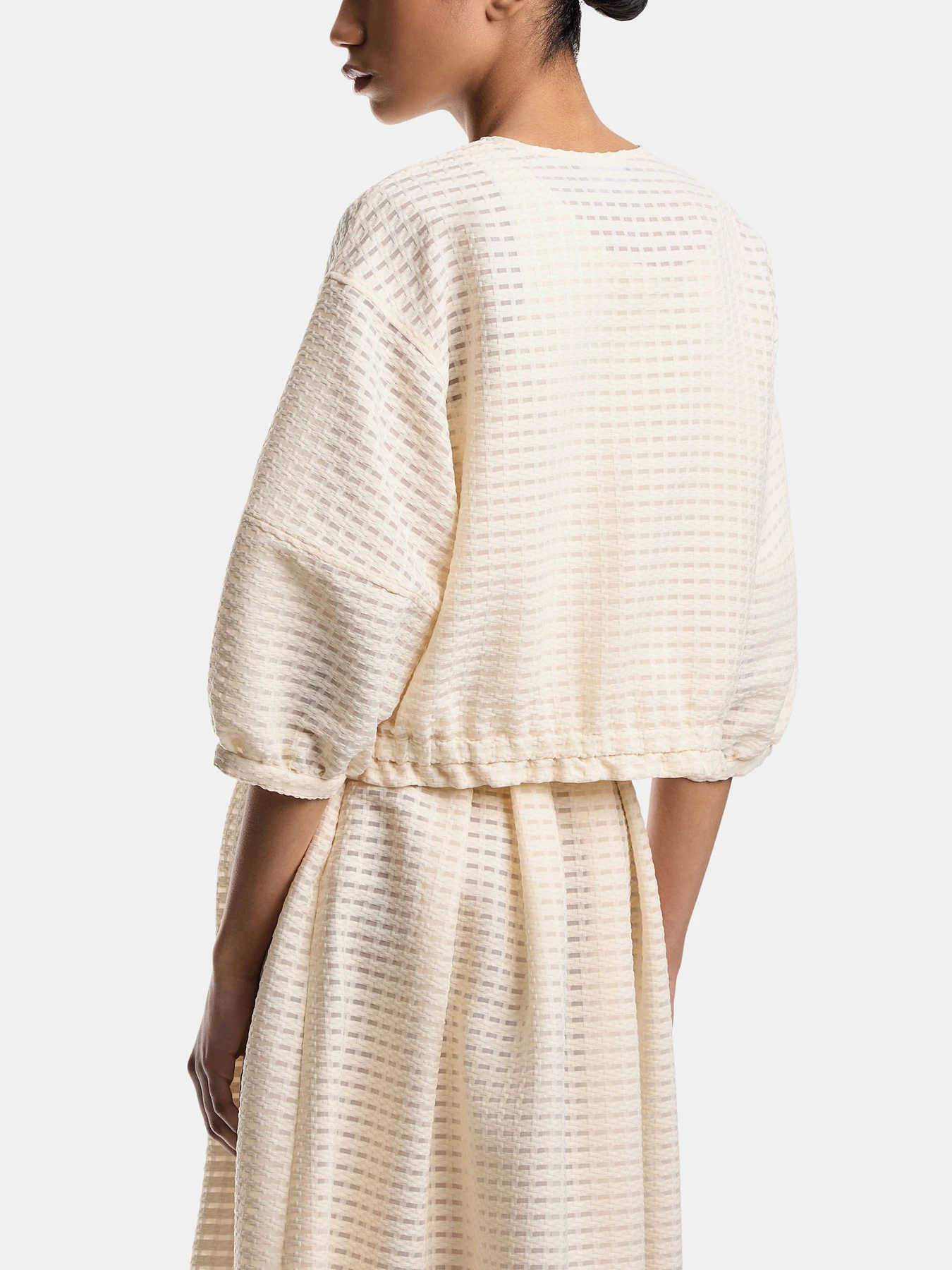 Куртки та дублянки Emporio Armani модель EW003440-AF20834-U1058 Куртки та дублянки Emporio Armani модель EW003440-AF20834-U1058 Фото