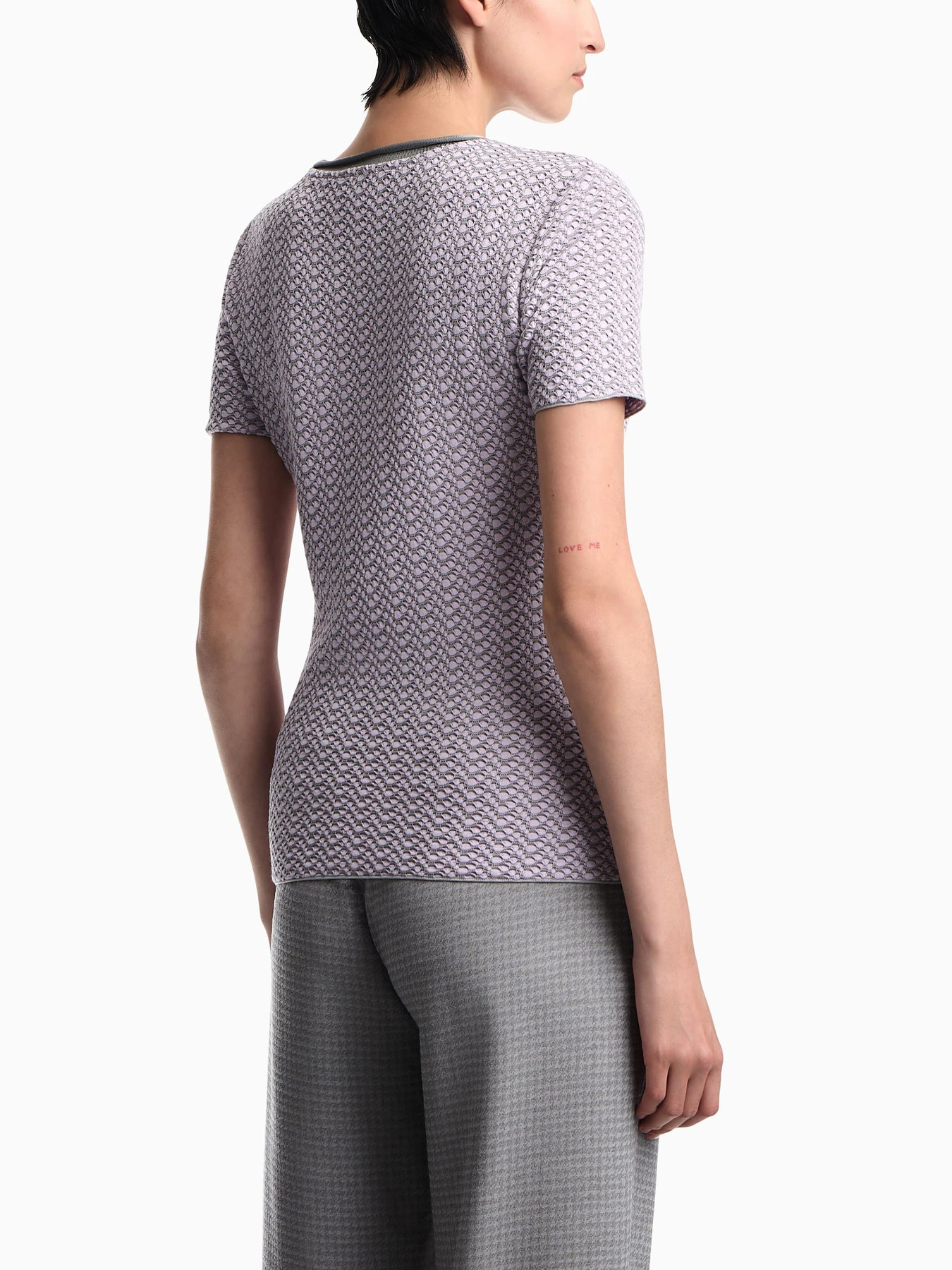 Свитеры и кардиганы Emporio Armani модель EW004726-AF25832-F8084 Свитеры и кардиганы Emporio Armani модель EW004726-AF25832-F8084 Фото