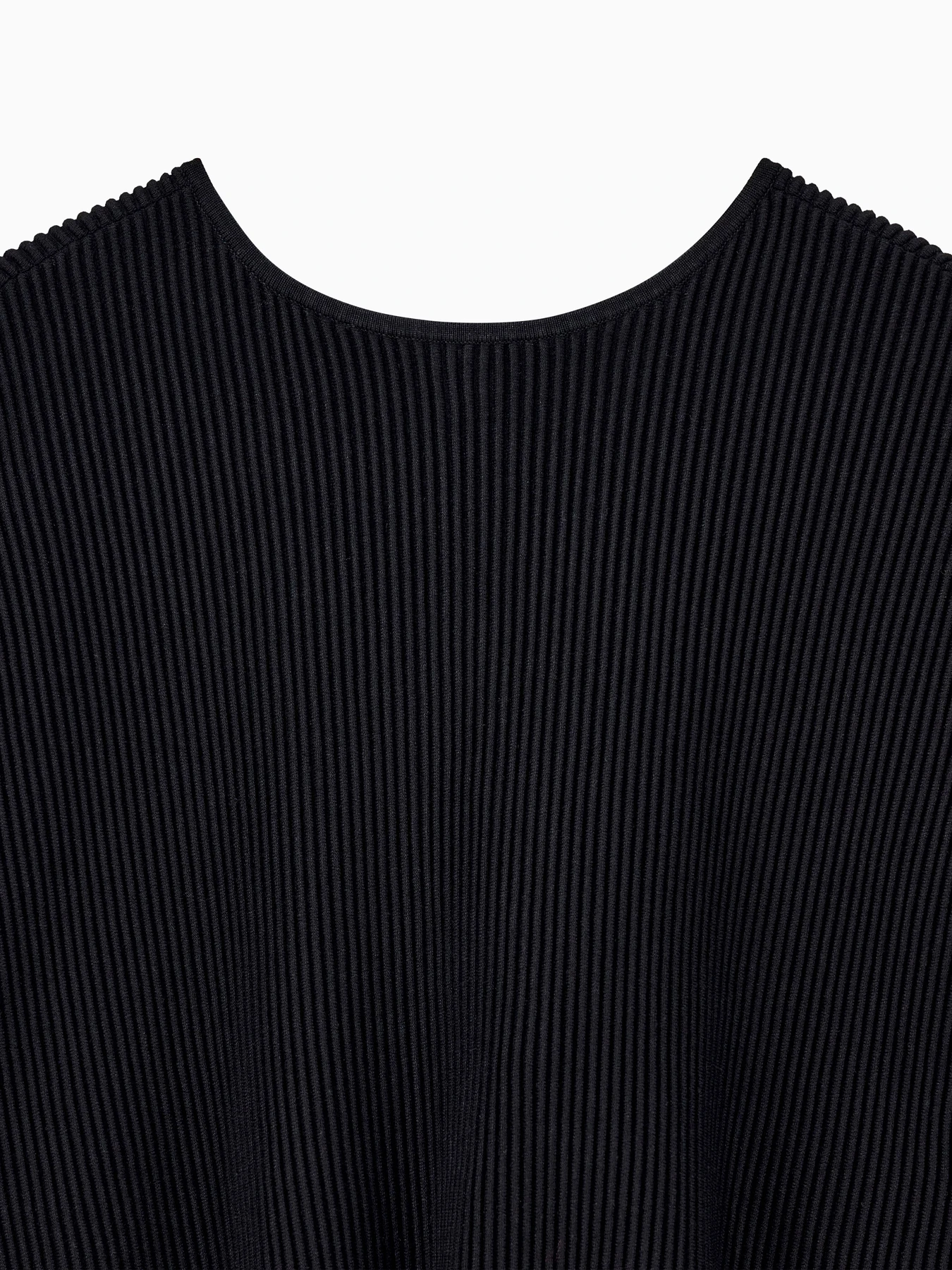 Свитеры и кардиганы Emporio Armani модель EW004680-AF29173-UC001 Свитеры и кардиганы Emporio Armani модель EW004680-AF29173-UC001 Фото