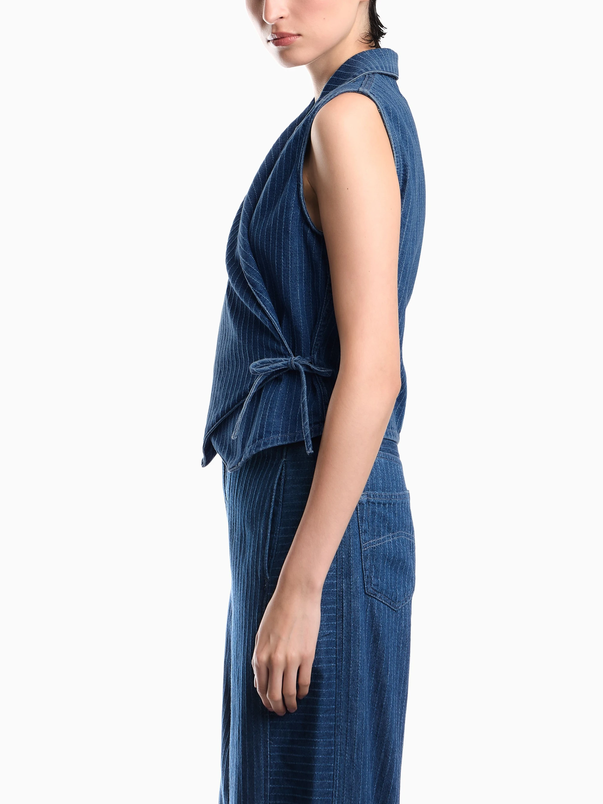 Піджаки Emporio Armani модель EW005151-AF26171-MB002 — фото 5