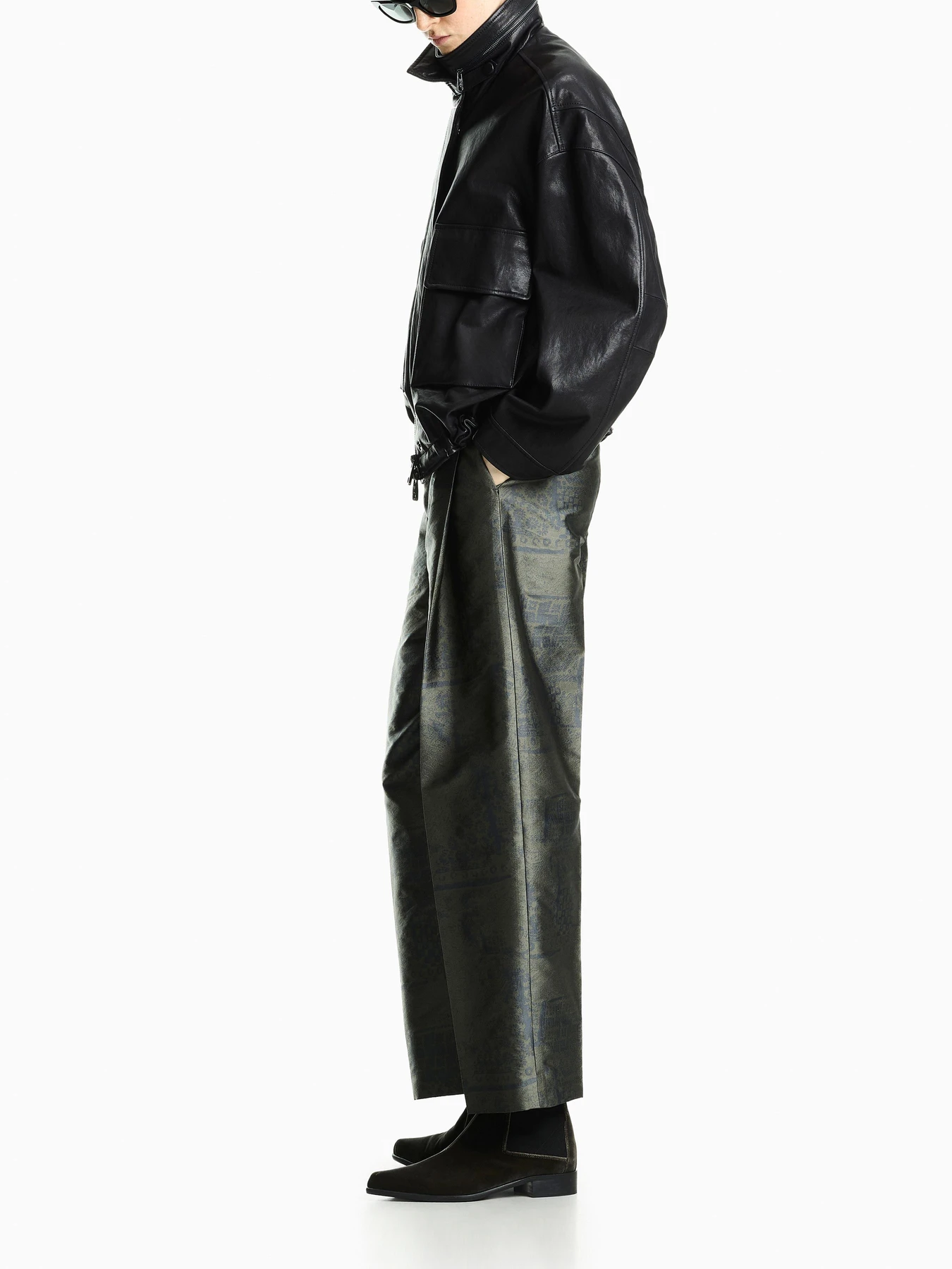 Куртки и дубленки Emporio Armani модель EW004883-AF22278-UA064 Фото