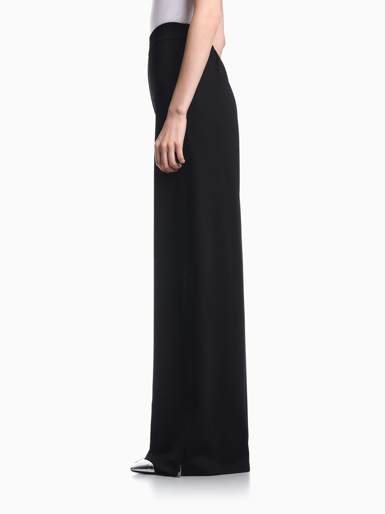 Брюки Emporio Armani модель EW004153-AF24325-UC001 Фото