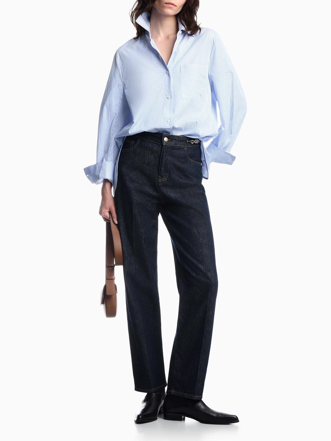 Рубашки Emporio Armani модель EW005533-AF29077-F0009 Рубашки Emporio Armani модель EW005533-AF29077-F0009 Фото