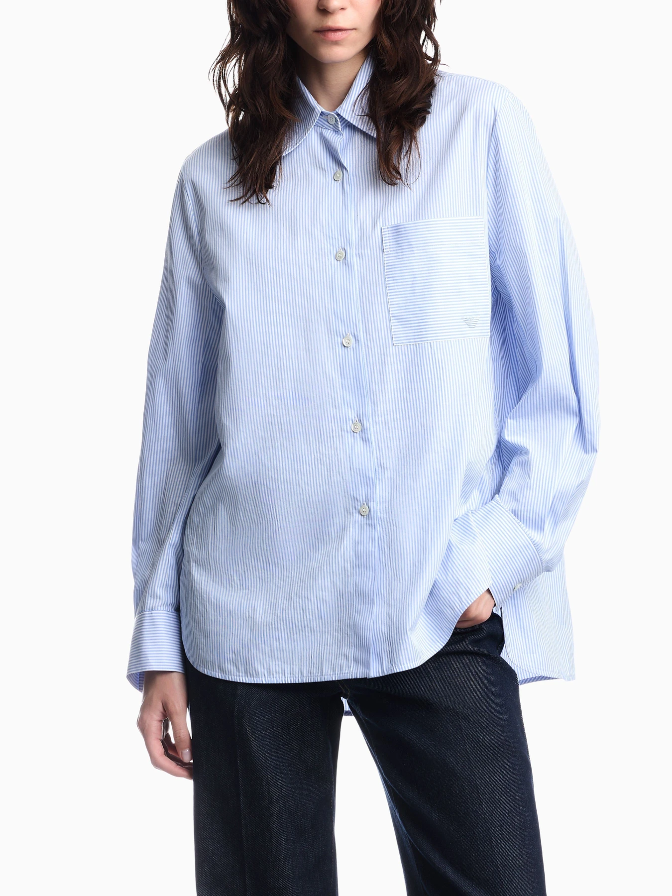Рубашки Emporio Armani модель EW005533-AF29077-F0009 Рубашки Emporio Armani модель EW005533-AF29077-F0009 Фото