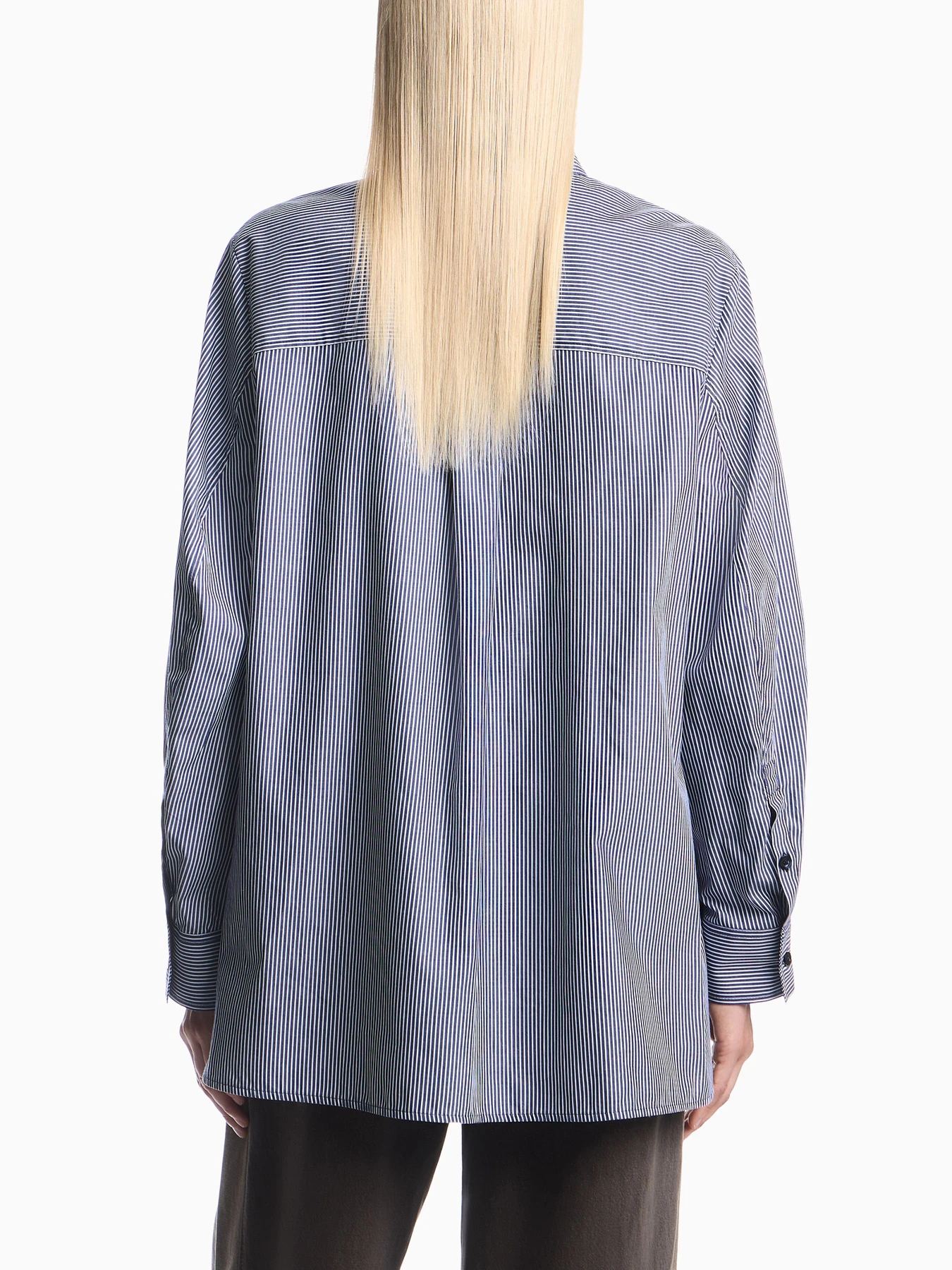 Рубашки Emporio Armani модель EW005533-AF29077-FB004 Рубашки Emporio Armani модель EW005533-AF29077-FB004 Фото