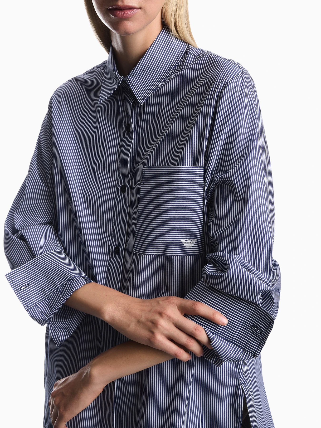 Рубашки Emporio Armani модель EW005533-AF29077-FB004 Рубашки Emporio Armani модель EW005533-AF29077-FB004 Фото