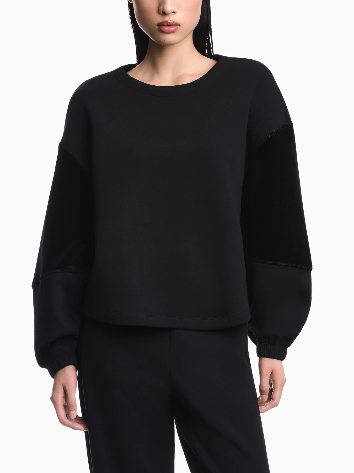 Худи и свитшоты Emporio Armani модель EW004209-AF10002-UC001 Худи и свитшоты Emporio Armani модель EW004209-AF10002-UC001 Фото