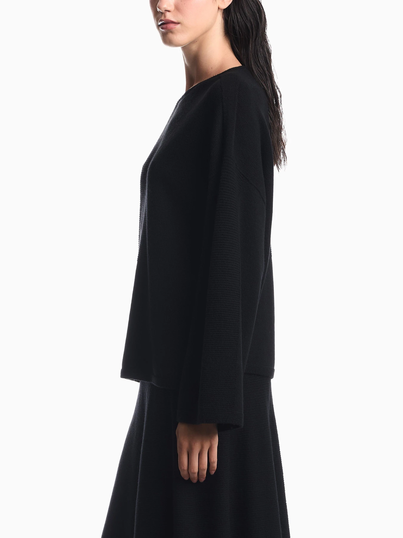 Свитеры и кардиганы Emporio Armani модель EW005640-AF29271-UC001 Свитеры и кардиганы Emporio Armani модель EW005640-AF29271-UC001 Фото