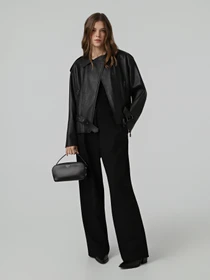 Куртки и дубленки Emporio Armani модель EW004958-AF27024-UC001 Фото