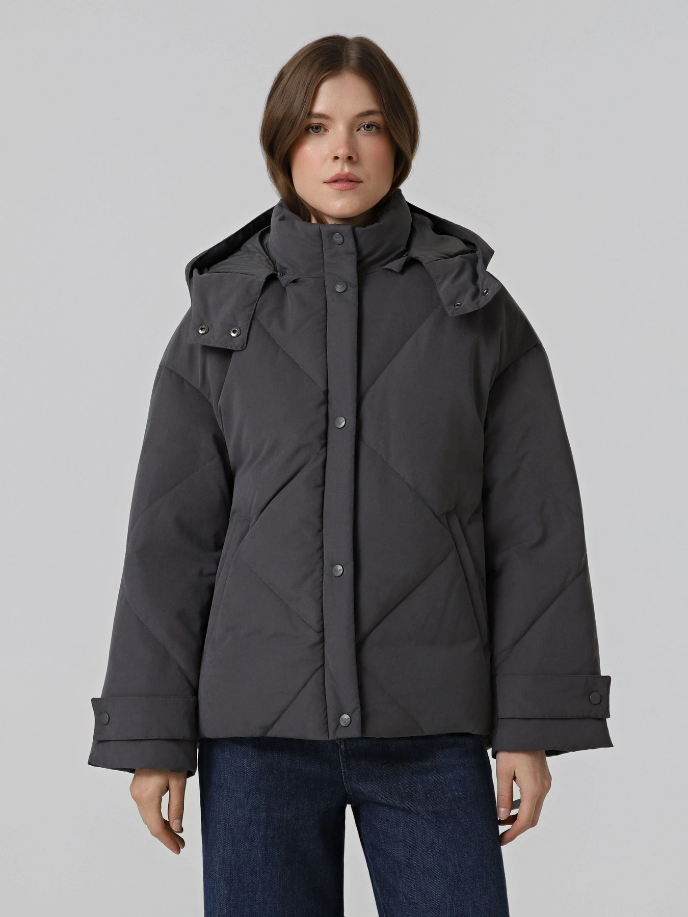 Куртки та дублянки Emporio Armani модель EW001386-AF24387-UA083 Куртки та дублянки Emporio Armani модель EW001386-AF24387-UA083 Фото