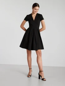 Платья Emporio Armani модель 3K2AA9-2NYSZ-0999 Фото