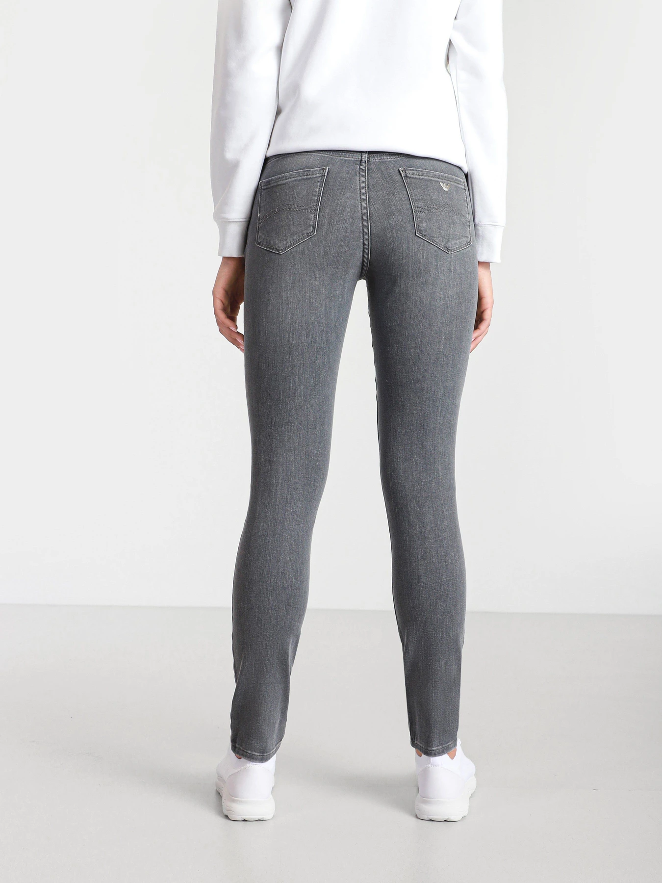 Джинсы Emporio Armani Super Skinny модель 3K2J20-2DE9Z-0662 Джинсы Emporio Armani Super Skinny модель 3K2J20-2DE9Z-0662 Фото