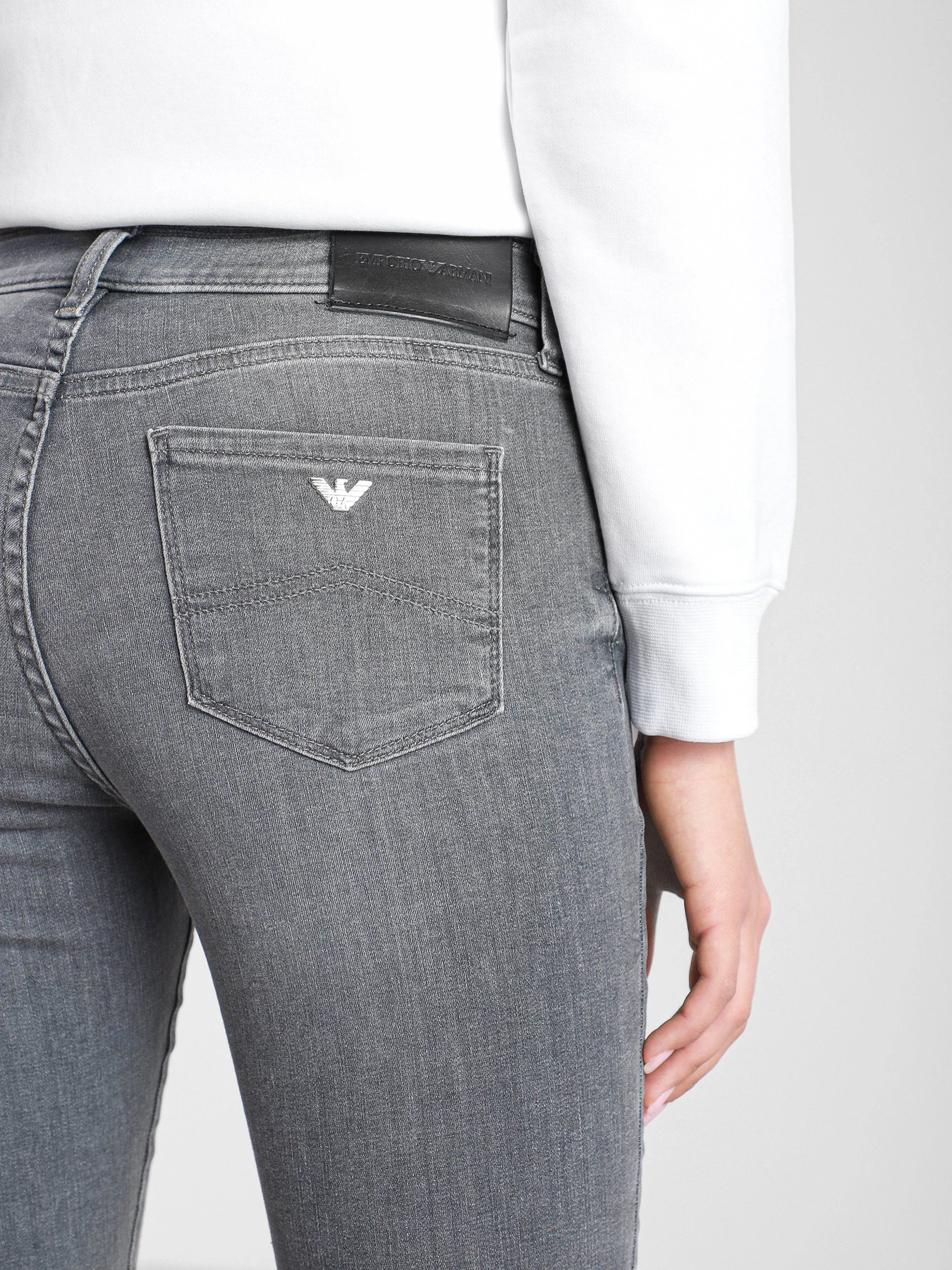 Джинсы Emporio Armani Super Skinny модель 3K2J20-2DE9Z-0662 Джинсы Emporio Armani Super Skinny модель 3K2J20-2DE9Z-0662 Фото