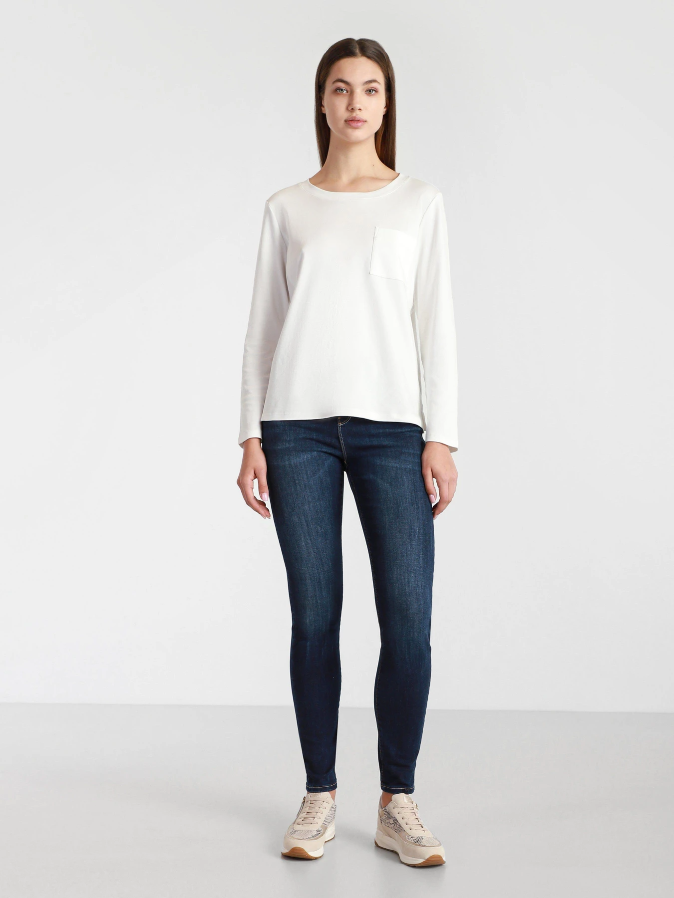 Джинсы Emporio Armani Super Skinny модель 3K2J20-2DE9Z-0941 Джинсы Emporio Armani Super Skinny модель 3K2J20-2DE9Z-0941 Фото