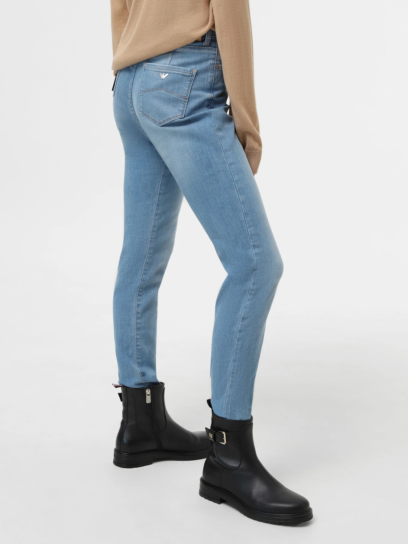 Джинсы Emporio Armani J64 модель 3K2J64-2DE9Z-0943 Фото