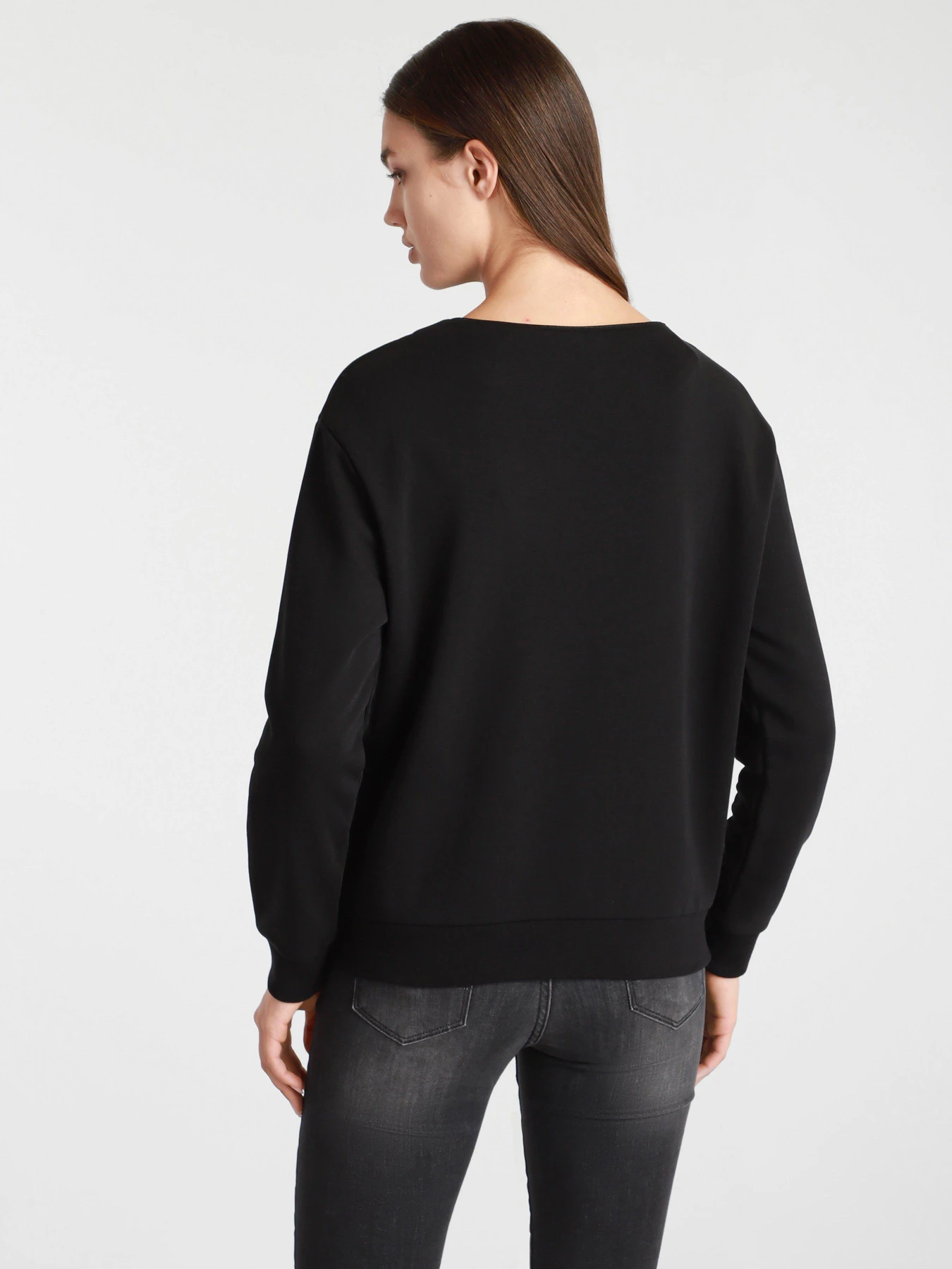 Худи и свитшоты Emporio Armani модель 3K2M7R-2J60Z-0999 Худи и свитшоты Emporio Armani модель 3K2M7R-2J60Z-0999 Фото