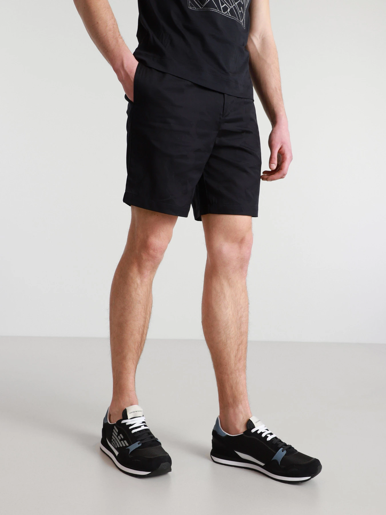 Кроссовки Emporio Armani модель X4X537-XM678-Q092 Фото