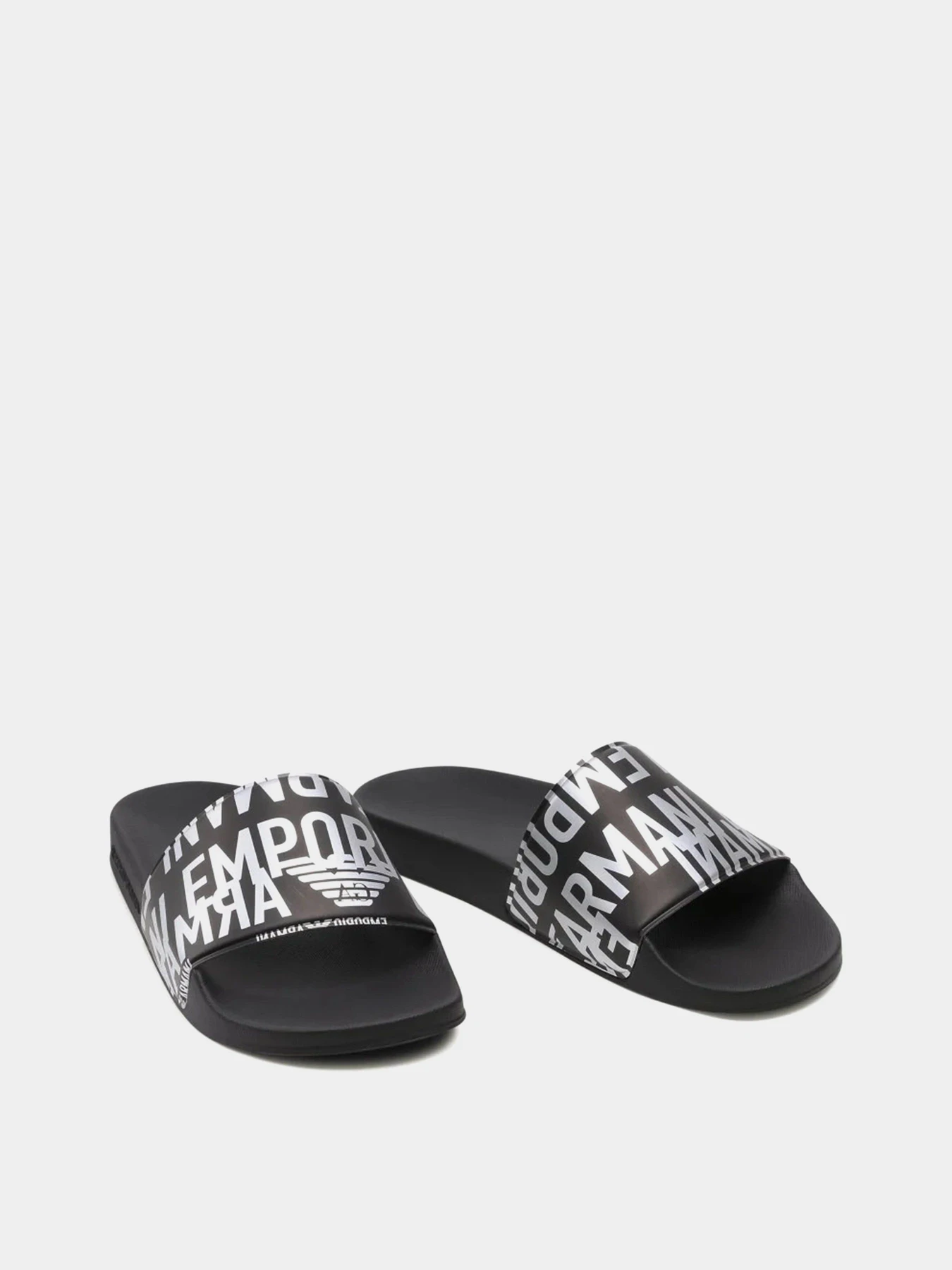 Шлёпанцы Emporio Armani модель X4PS04-XM762-M598 Фото