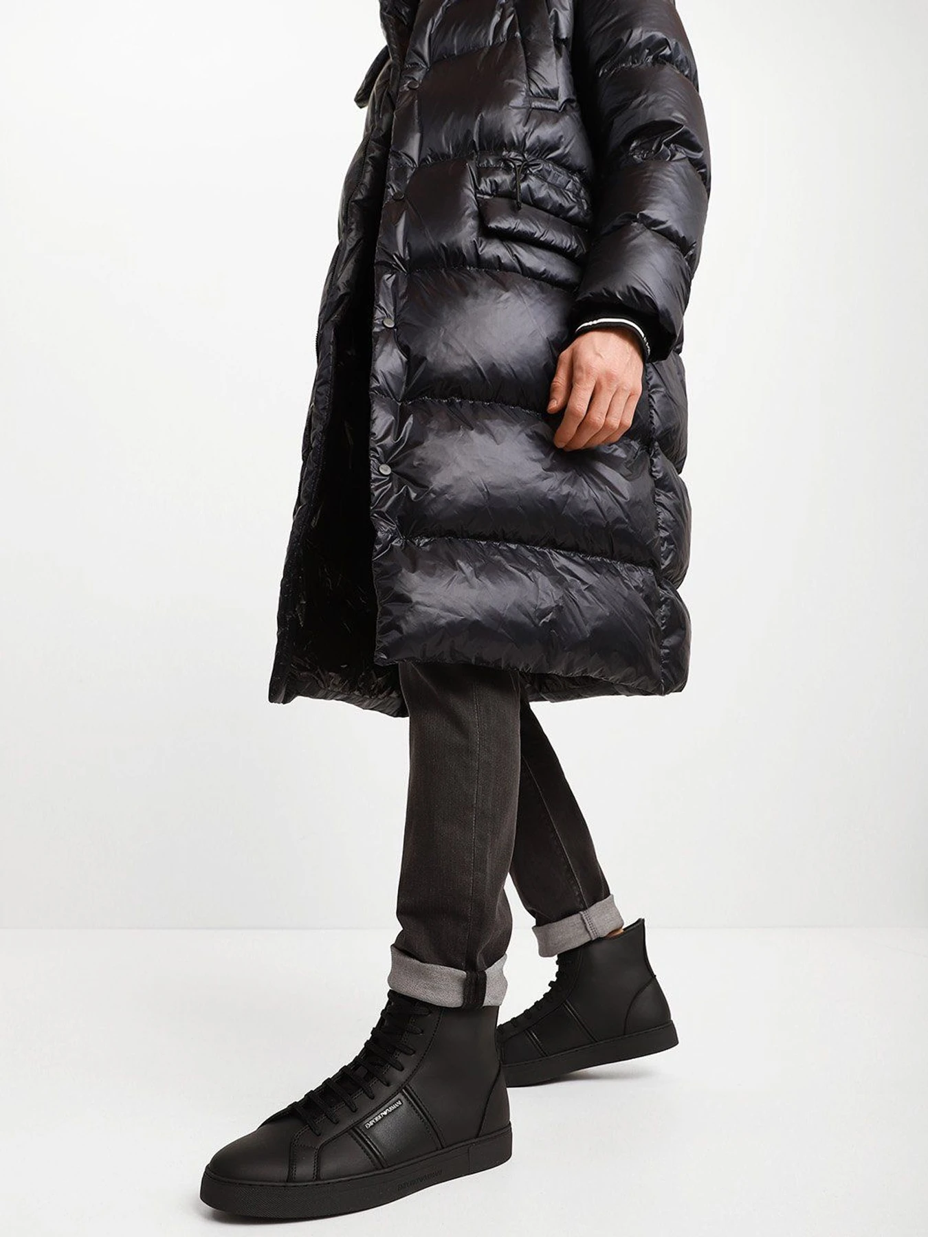 Кроссовки Emporio Armani модель X4Z098-XM989-Q452 Кроссовки Emporio Armani модель X4Z098-XM989-Q452 Фото