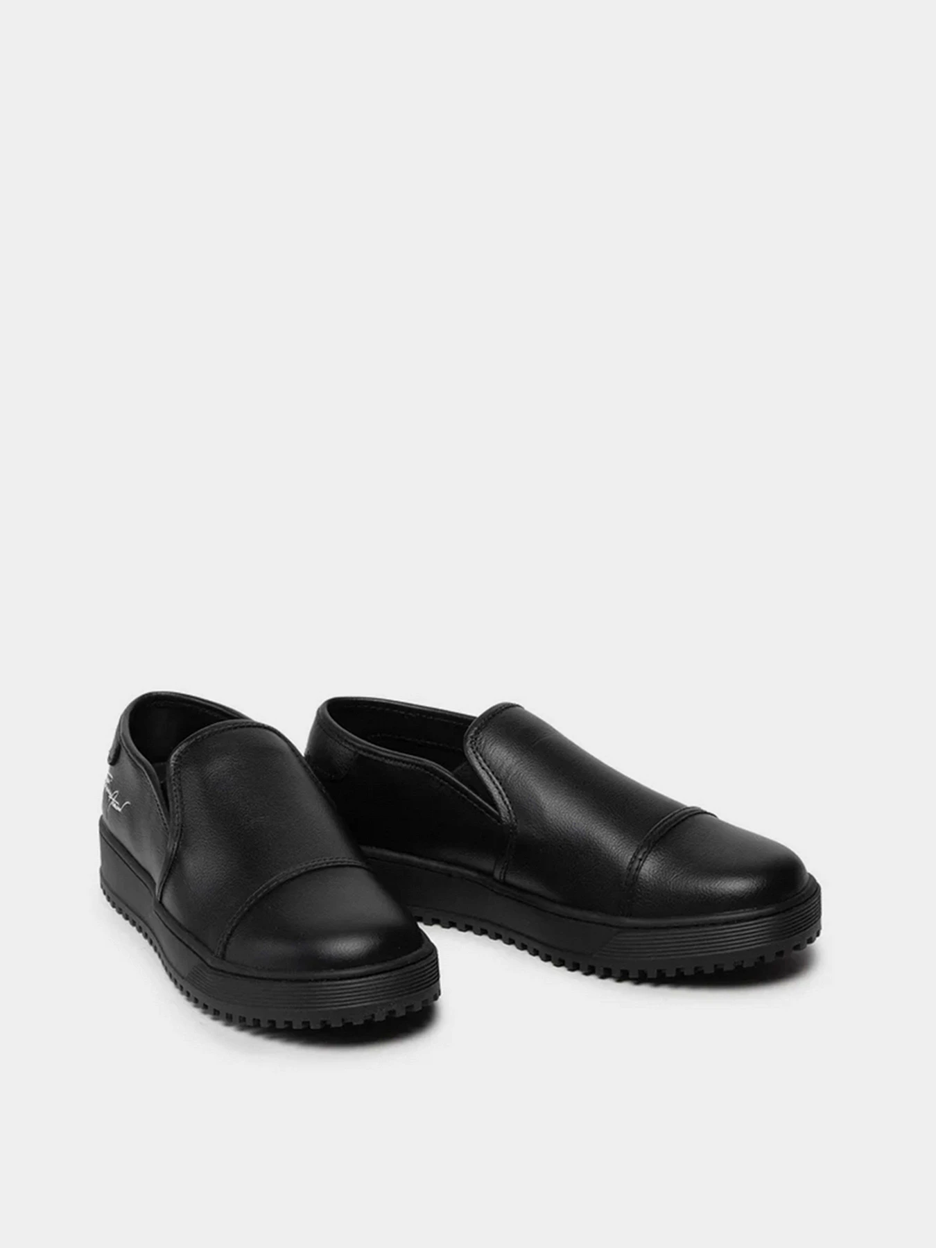Слипоны и мокасины Emporio Armani модель X4Y002-XN212-K001 Слипоны и мокасины Emporio Armani модель X4Y002-XN212-K001 Фото