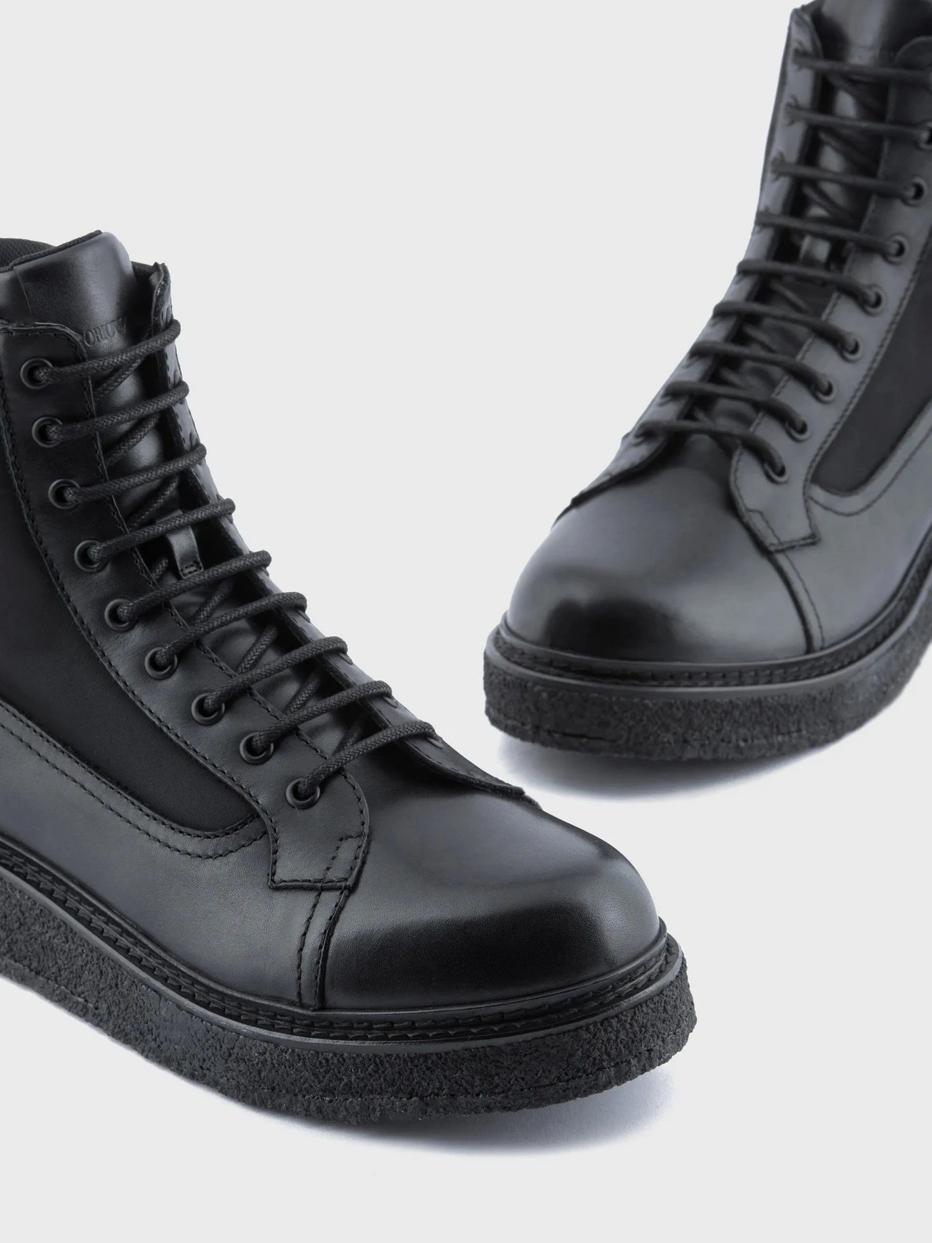 Кроссовки Emporio Armani модель X4M376-XN607-K001 Фото