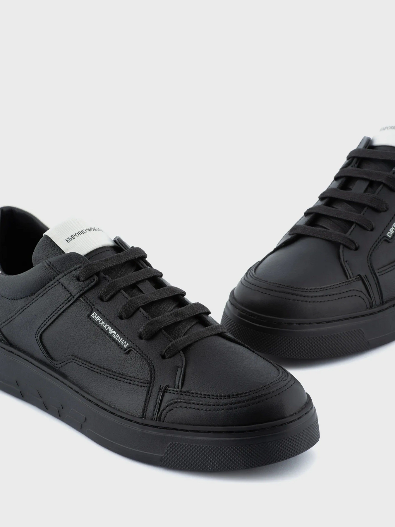 Кроссовки Emporio Armani модель X4X568-XN162-K599 Фото