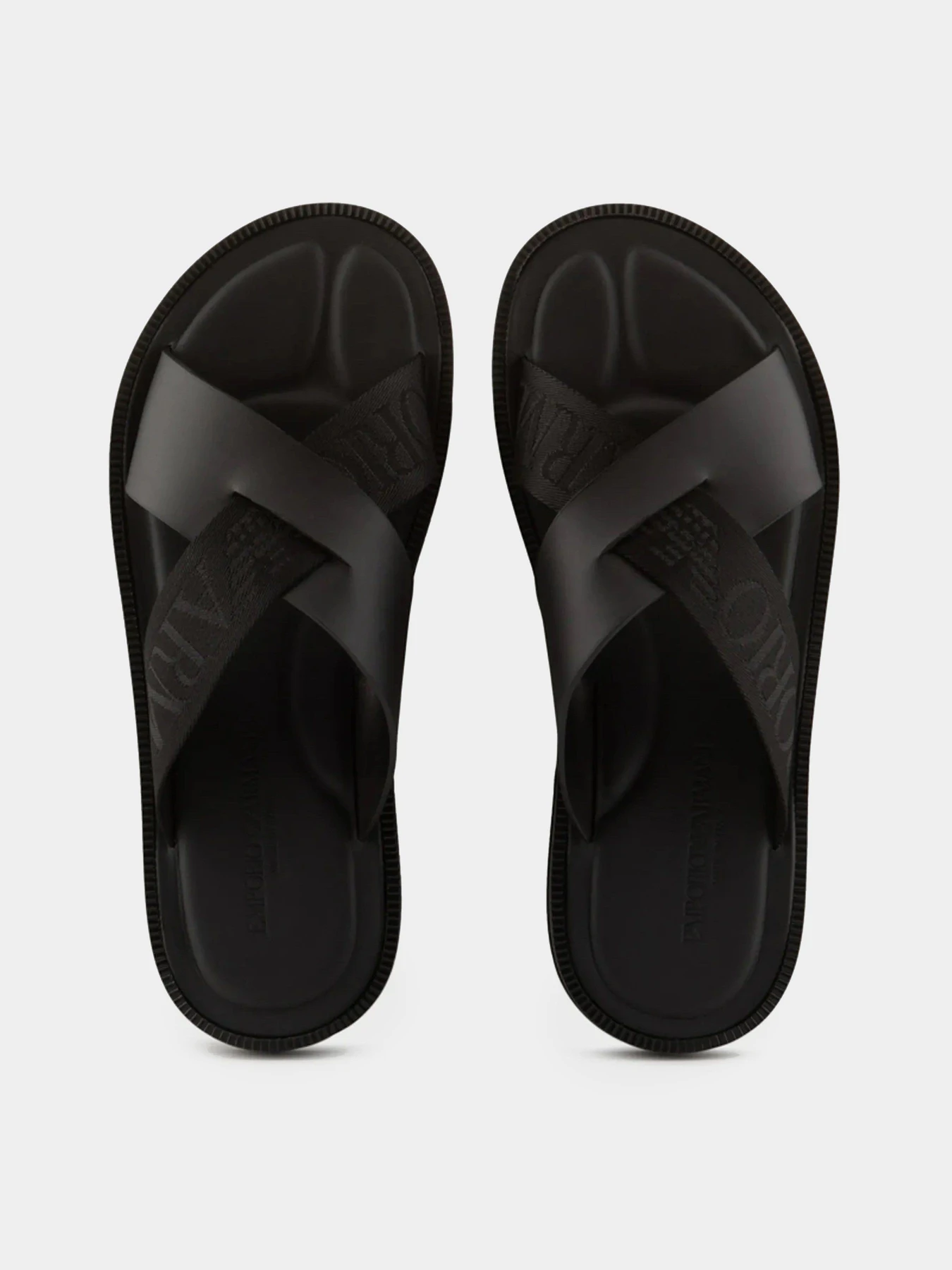 Шльопанці Emporio Armani модель X4P124-XN787-K001 Шльопанці Emporio Armani модель X4P124-XN787-K001 Фото