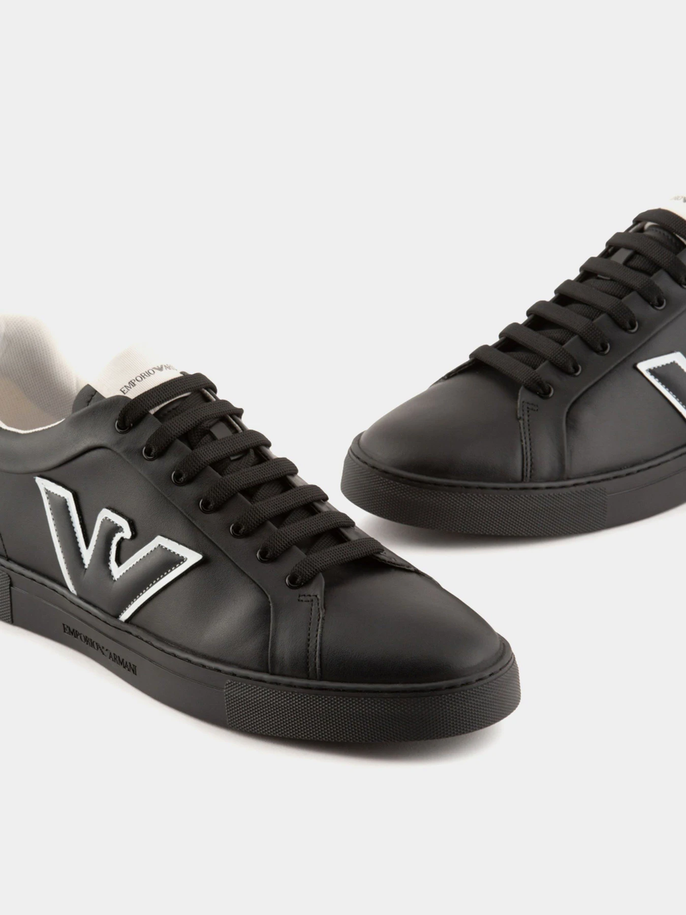 Кроссовки Emporio Armani модель X4X598-XN633-K001 Кроссовки Emporio Armani модель X4X598-XN633-K001 Фото
