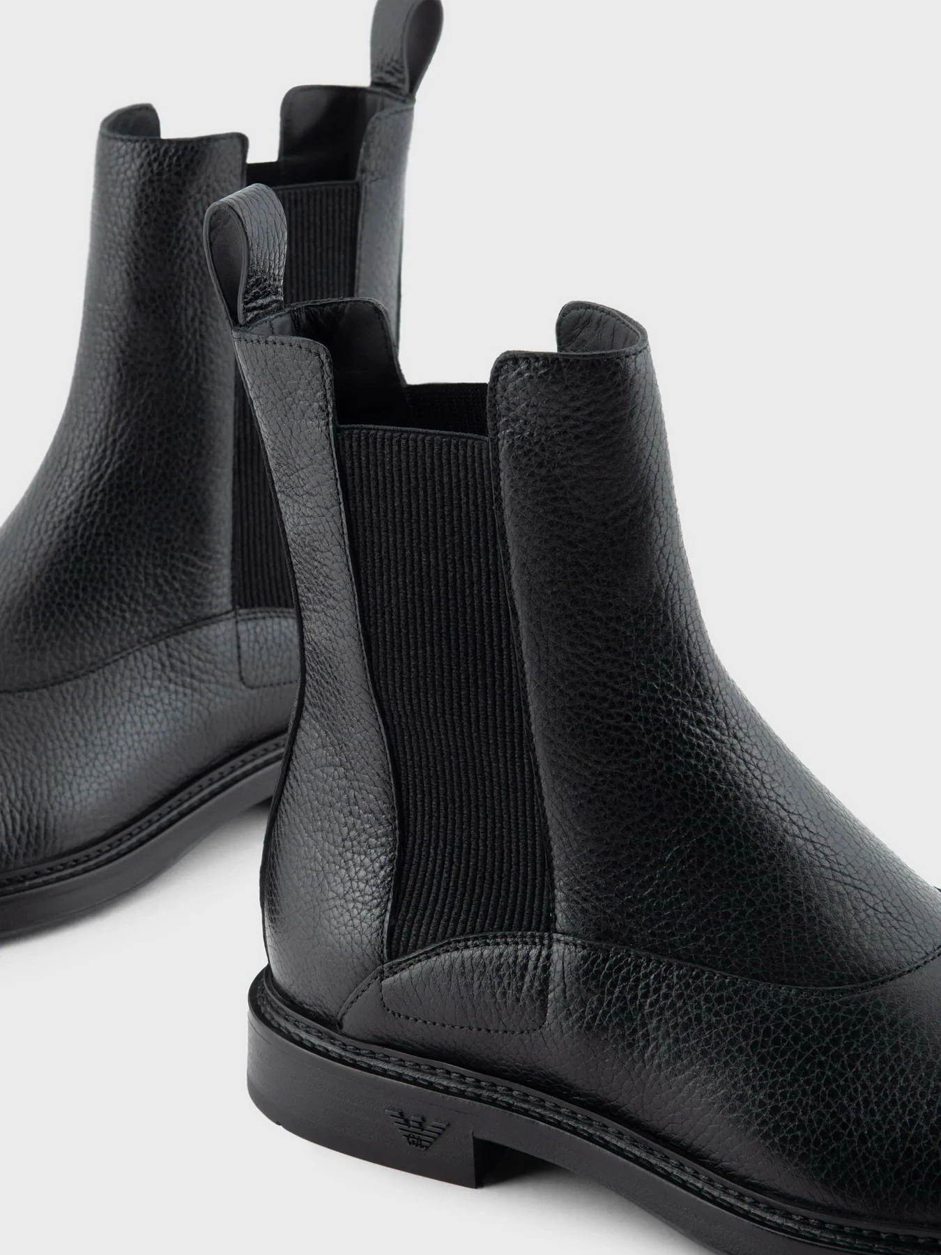Ботинки и сапоги Emporio Armani модель X4M389-XF583-00002 Ботинки и сапоги Emporio Armani модель X4M389-XF583-00002 Фото