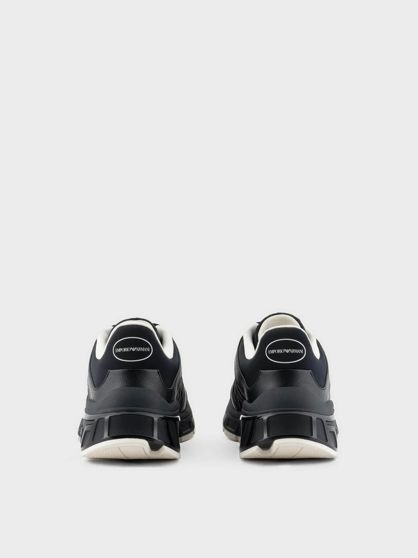 Кроссовки Emporio Armani Travel Essentials модель X4X647-XN945-N208 Фото