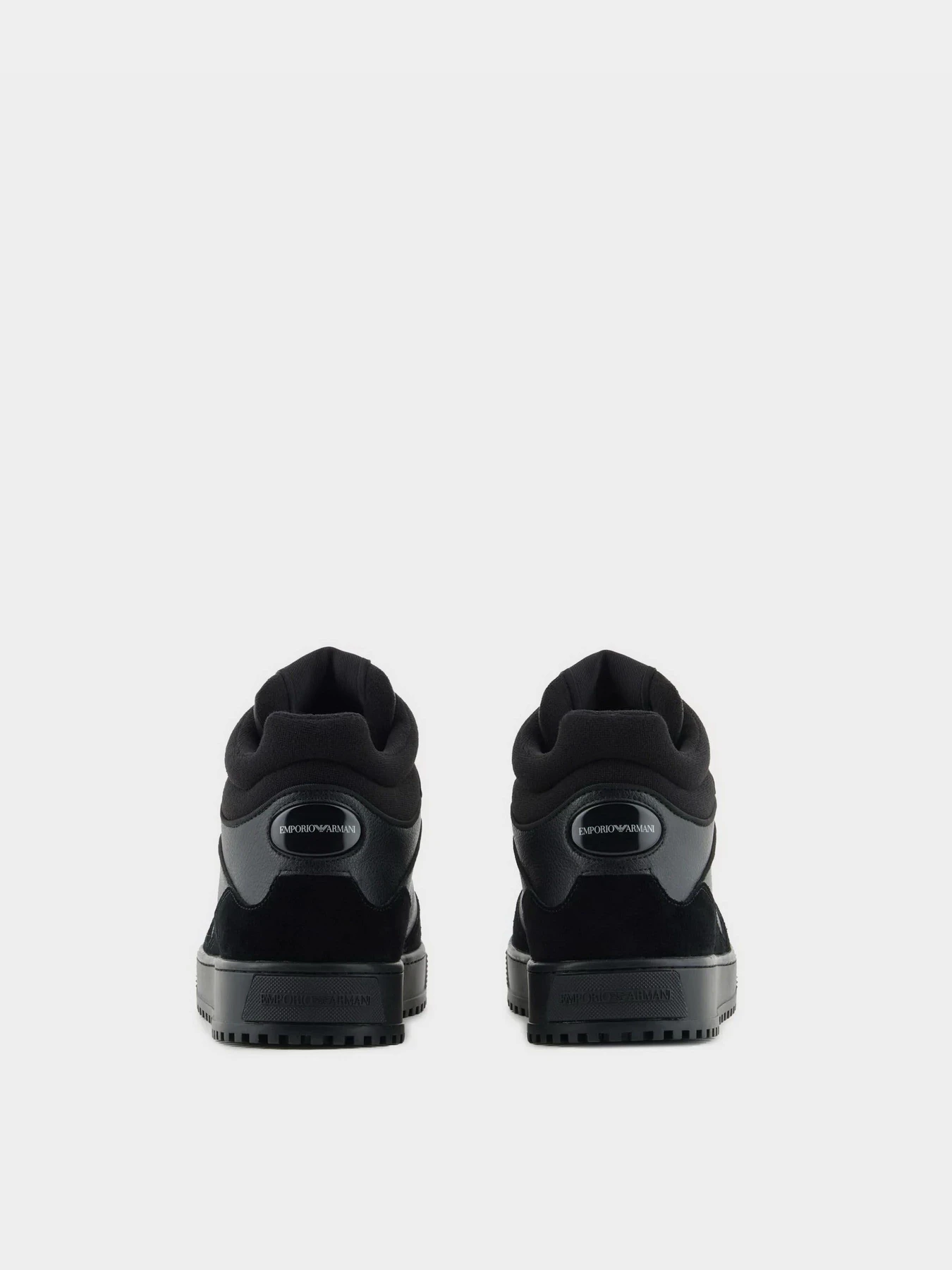 Кроссовки Emporio Armani модель X4Z129-XR071-00002 Фото