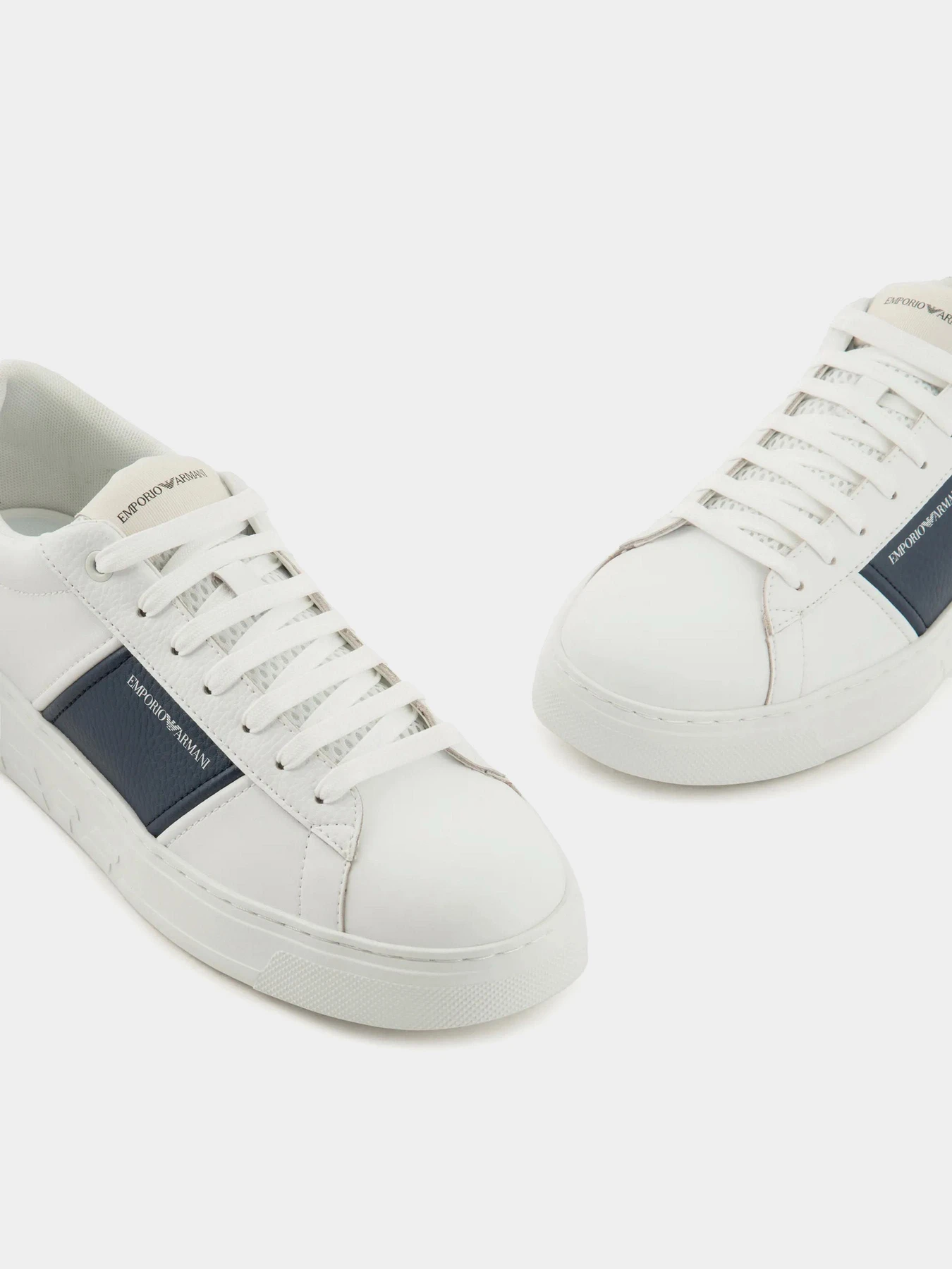 Кроссовки Emporio Armani модель X4X570-XN840-T849 Фото