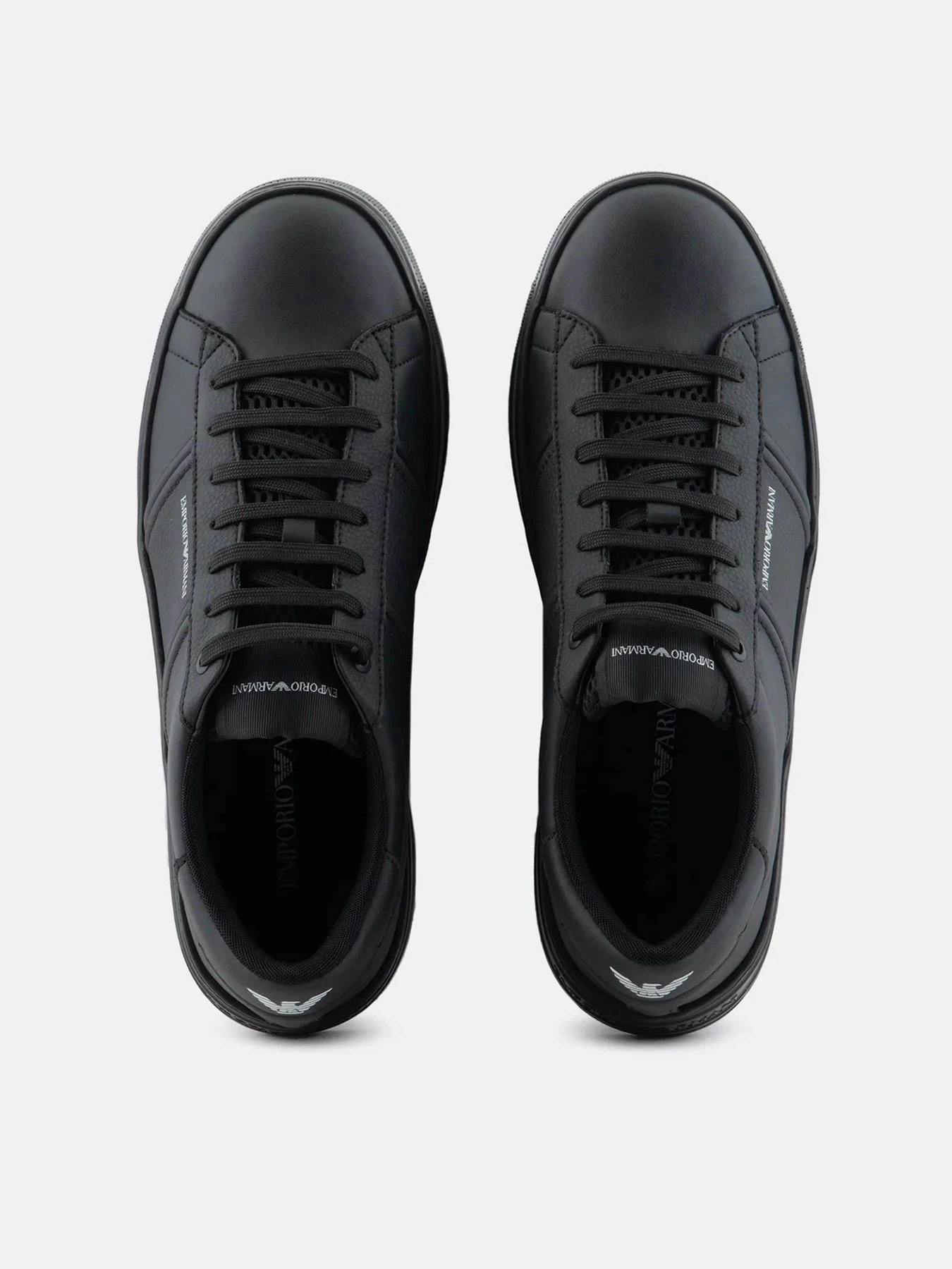 Кроссовки Emporio Armani модель X4X570-XN840-K001 Фото
