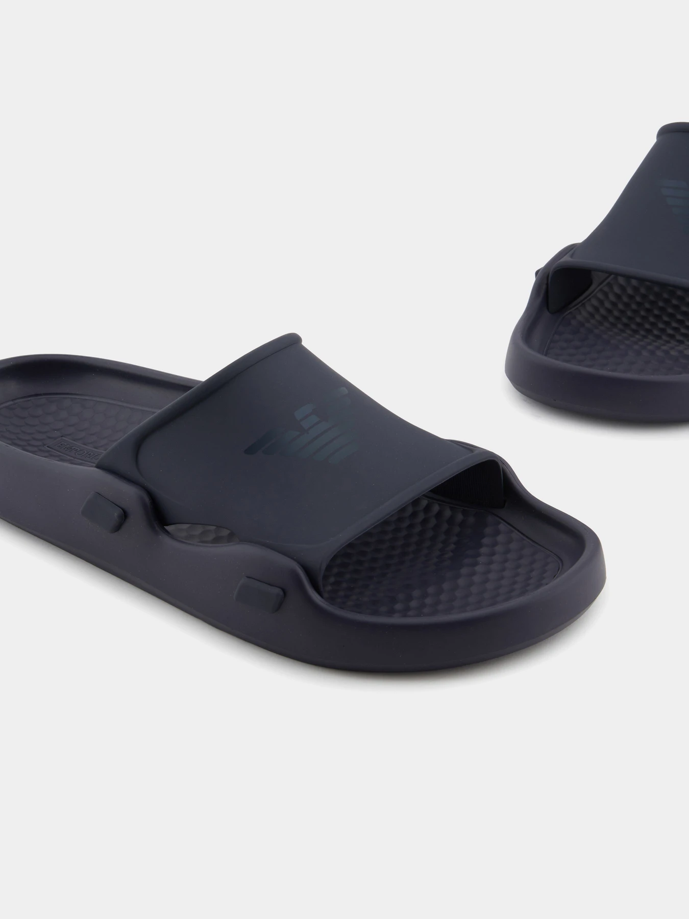 Шльопанці Emporio Armani модель XVPS15-XD444-U536 Фото