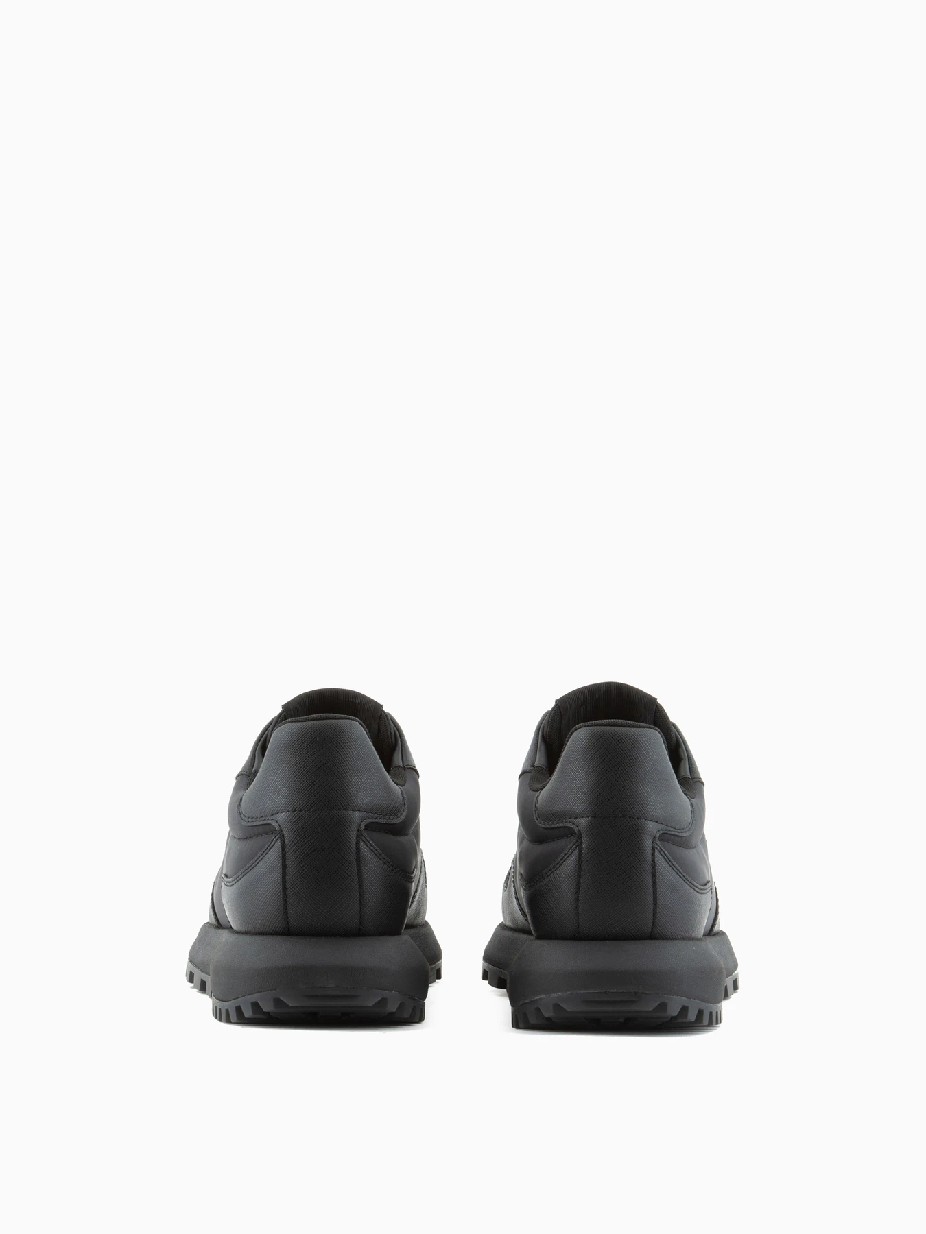Кроссовки Emporio Armani модель EM003738-AF19532-MC005 Кроссовки Emporio Armani модель EM003738-AF19532-MC005 Фото