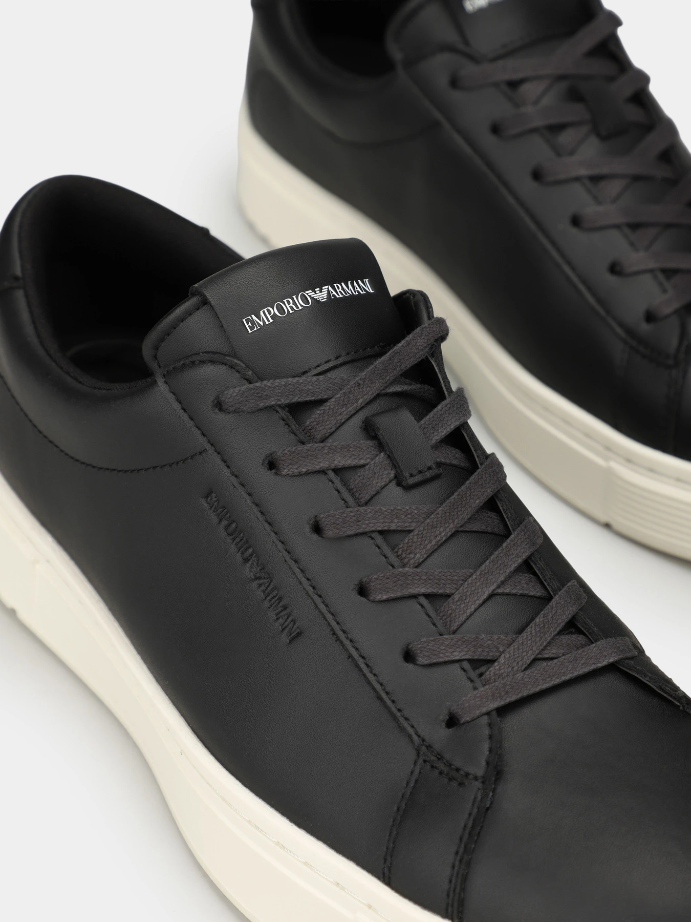 Кеды Emporio Armani модель EM004783-AF20004-UC001 Фото