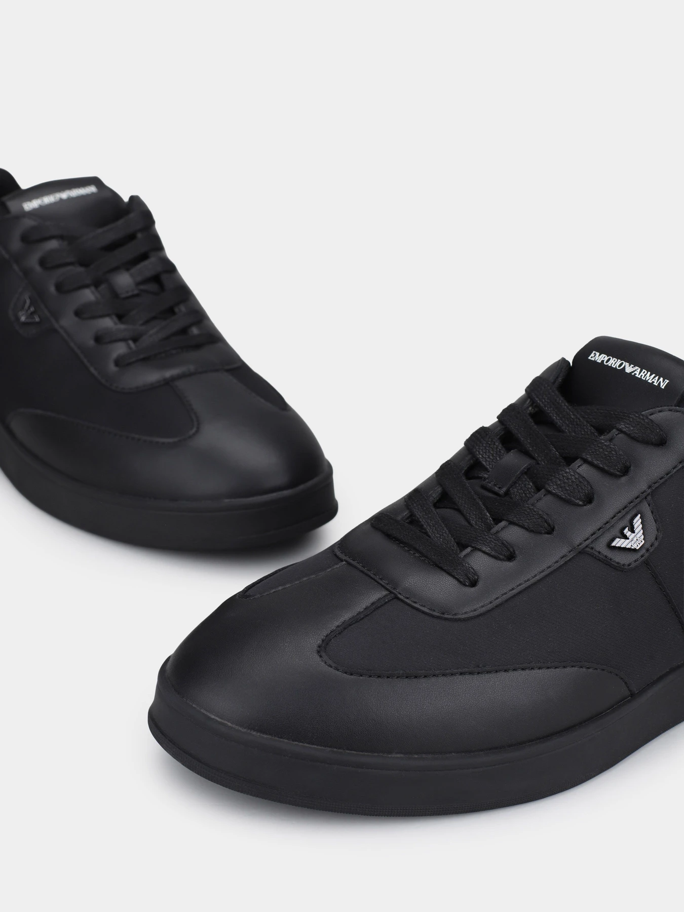 Кеды Emporio Armani модель EM003062-AF18210-UC001 Фото