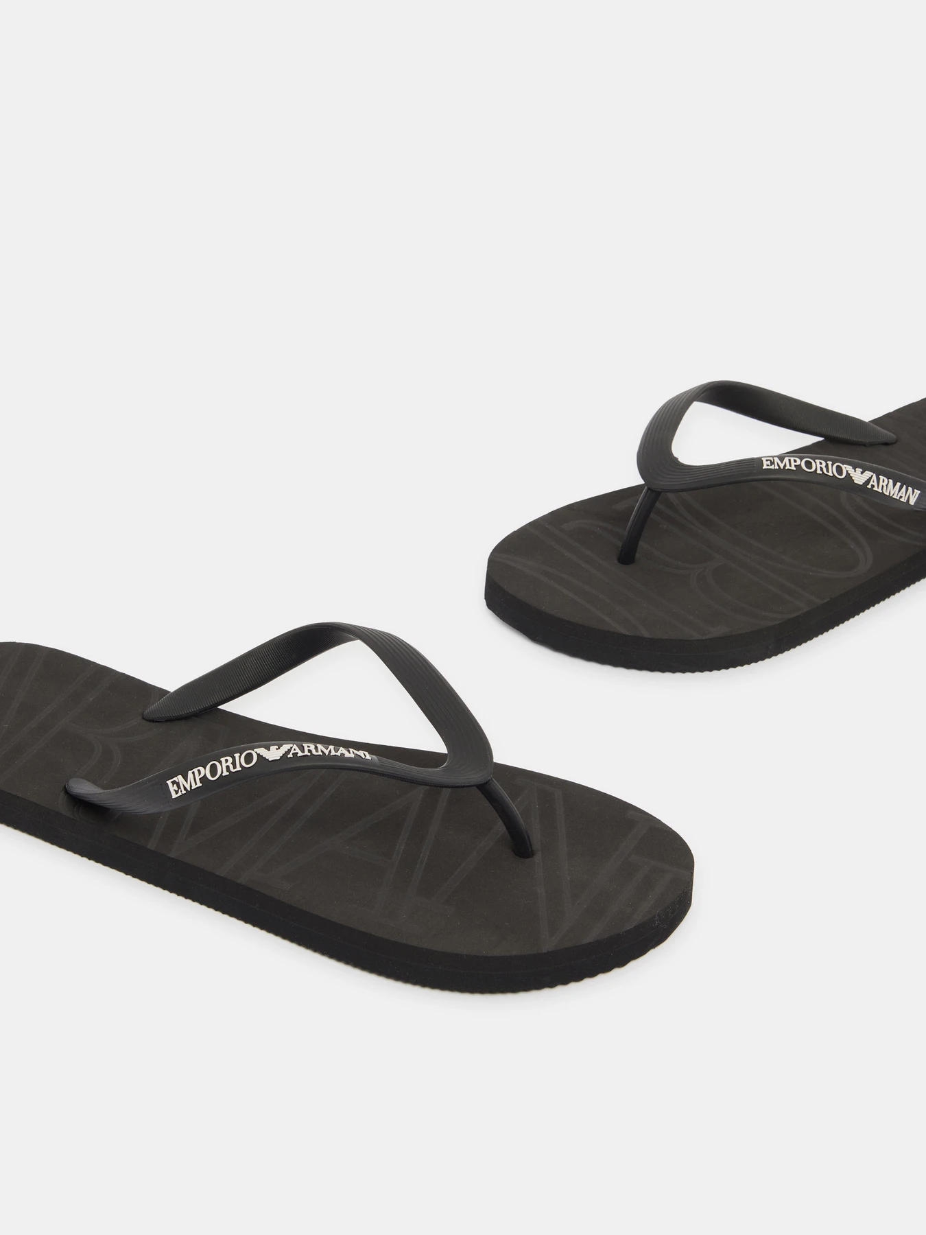 Шльопанці Emporio Armani модель EX000041-AF22188-MC001 Шльопанці Emporio Armani модель EX000041-AF22188-MC001 Фото