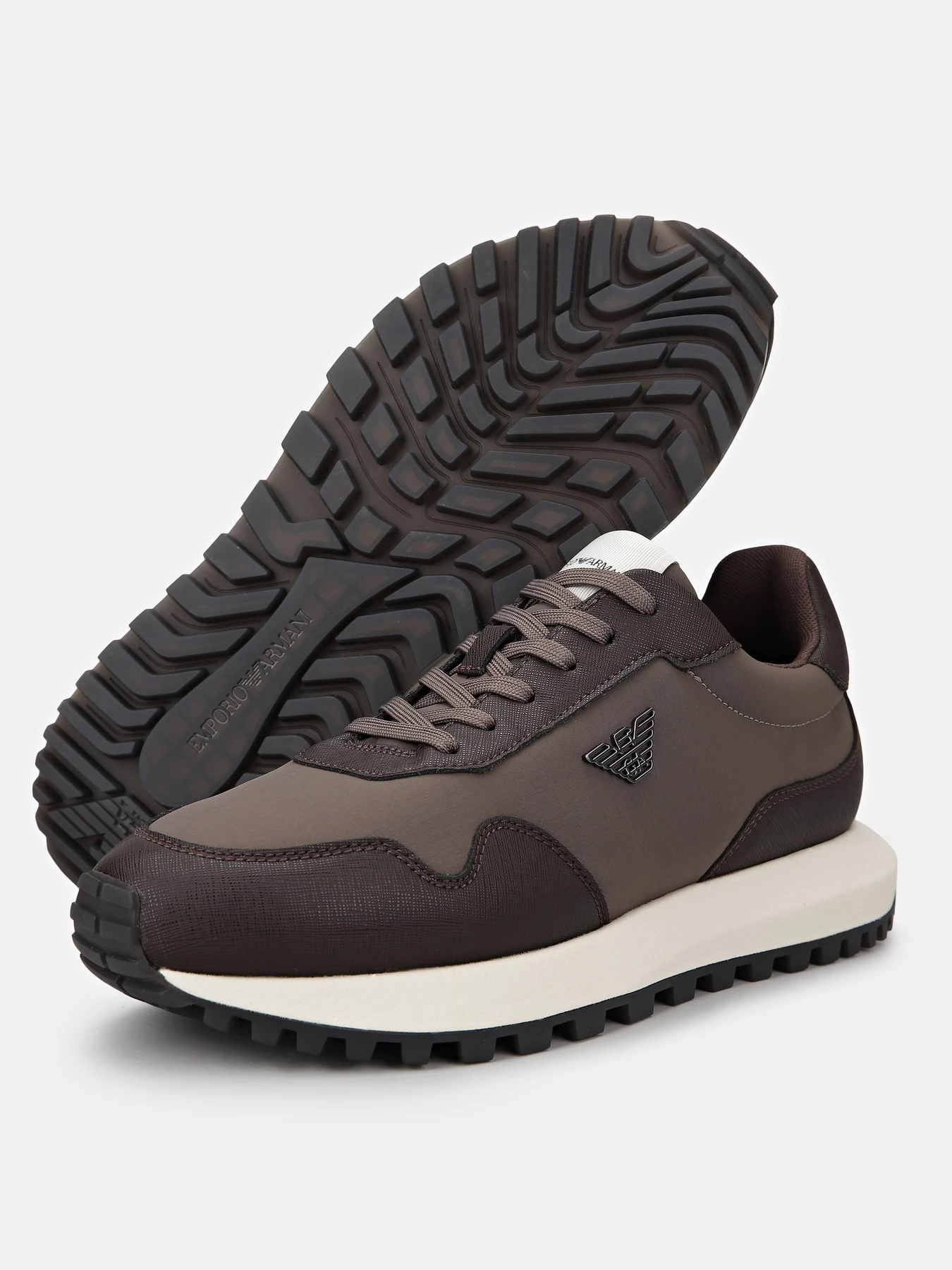 Кроссовки Emporio Armani модель EM003738-AF19532-M6492 Кроссовки Emporio Armani модель EM003738-AF19532-M6492 Фото